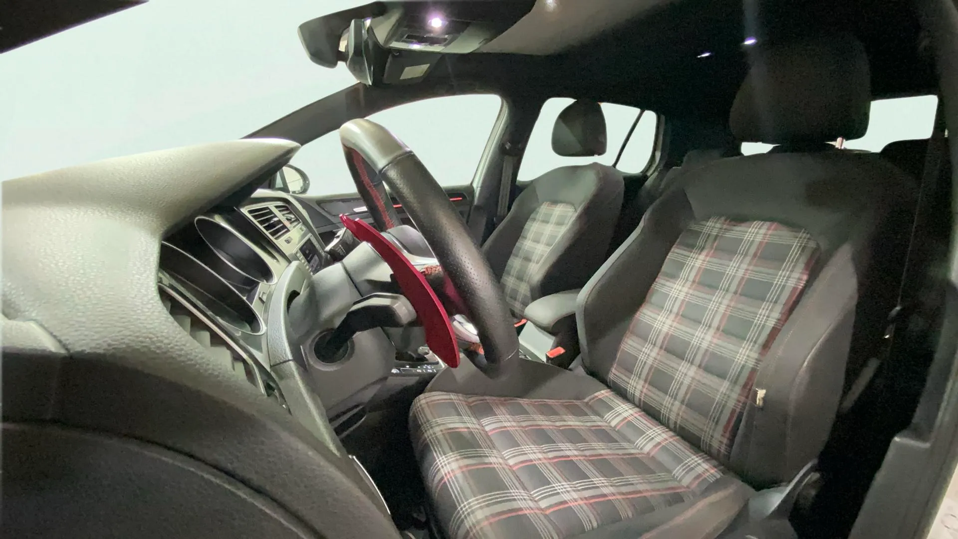 Volkswagen Golf GTI 2.0 TSI DSG BMT - foto 9