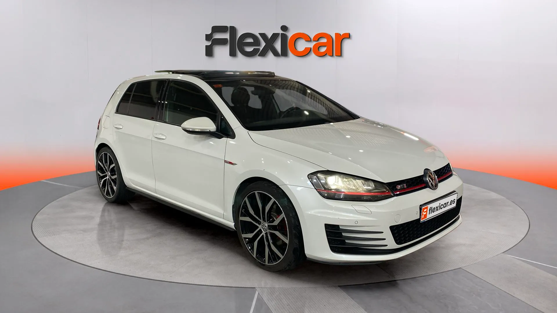 Volkswagen Golf GTI 2.0 TSI DSG BMT