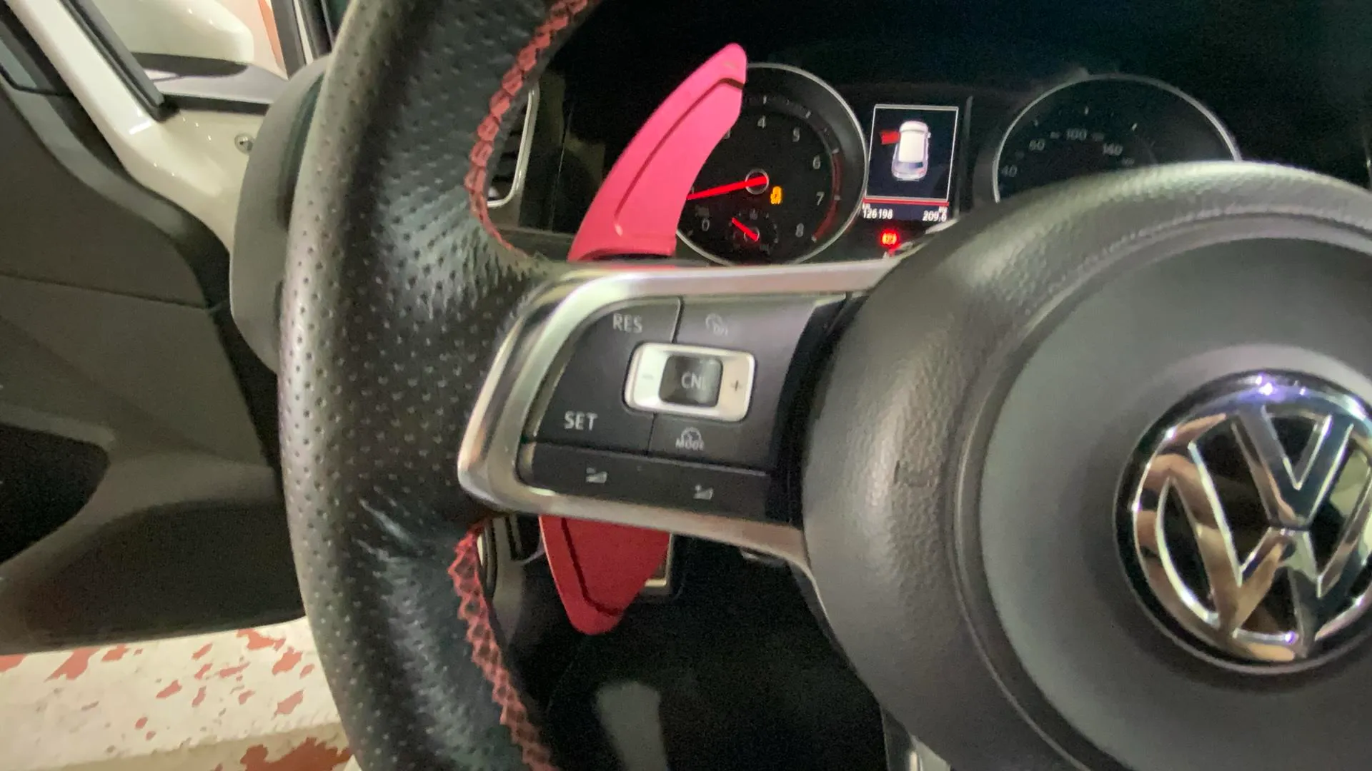 Volkswagen Golf GTI 2.0 TSI DSG BMT - foto 13
