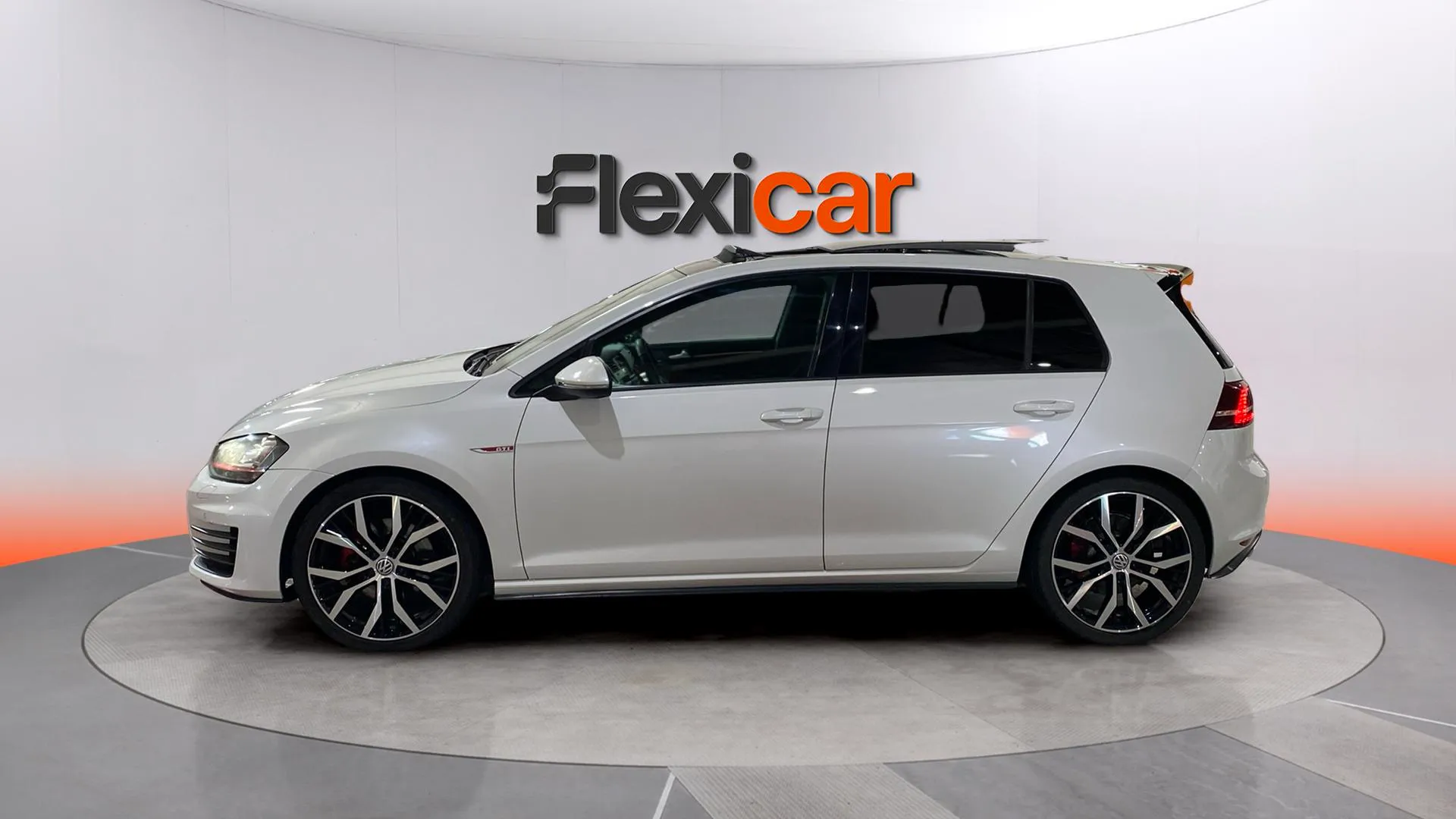 Volkswagen Golf GTI 2.0 TSI DSG BMT - foto 4
