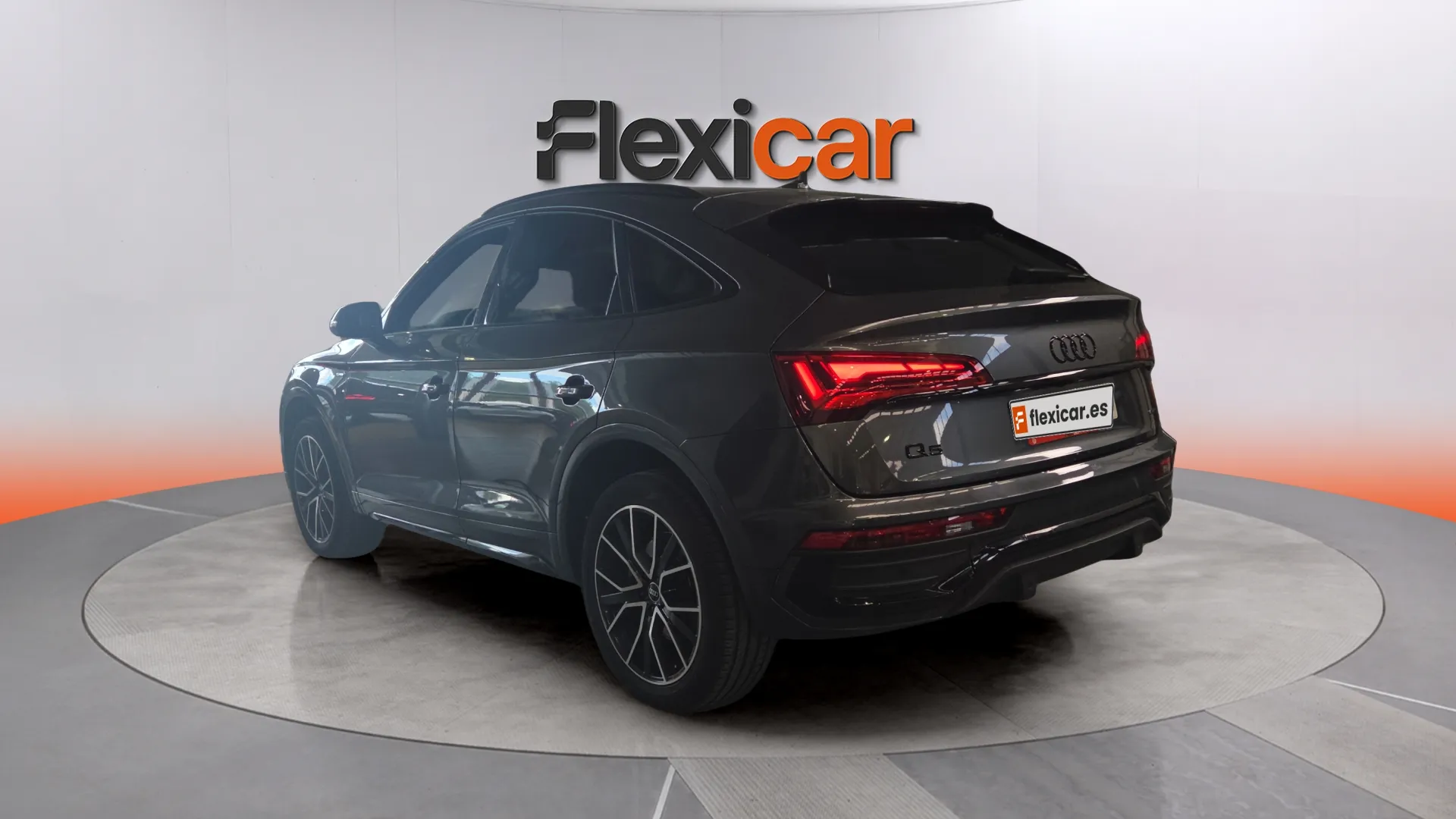Audi Q5 Black line 45 TFSI quattro S tron - foto 5