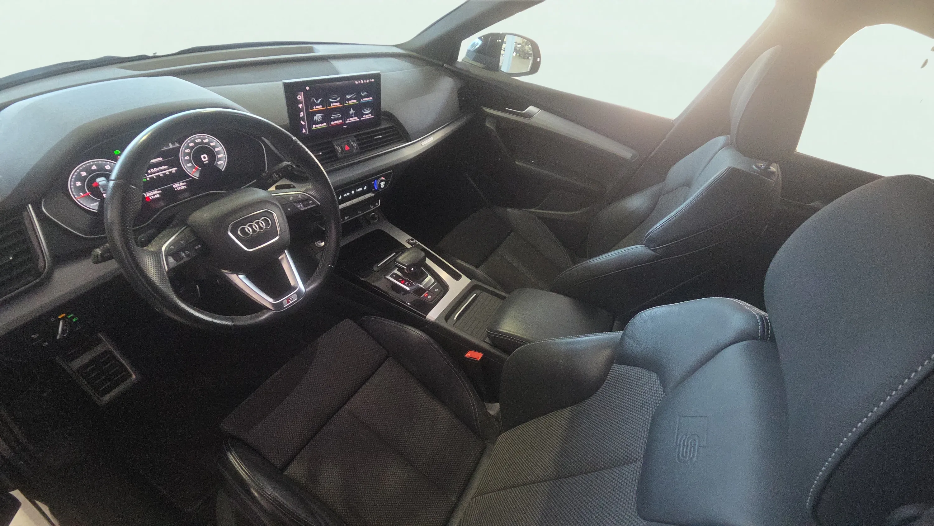 Audi Q5 Black line 45 TFSI quattro S tron - foto 9