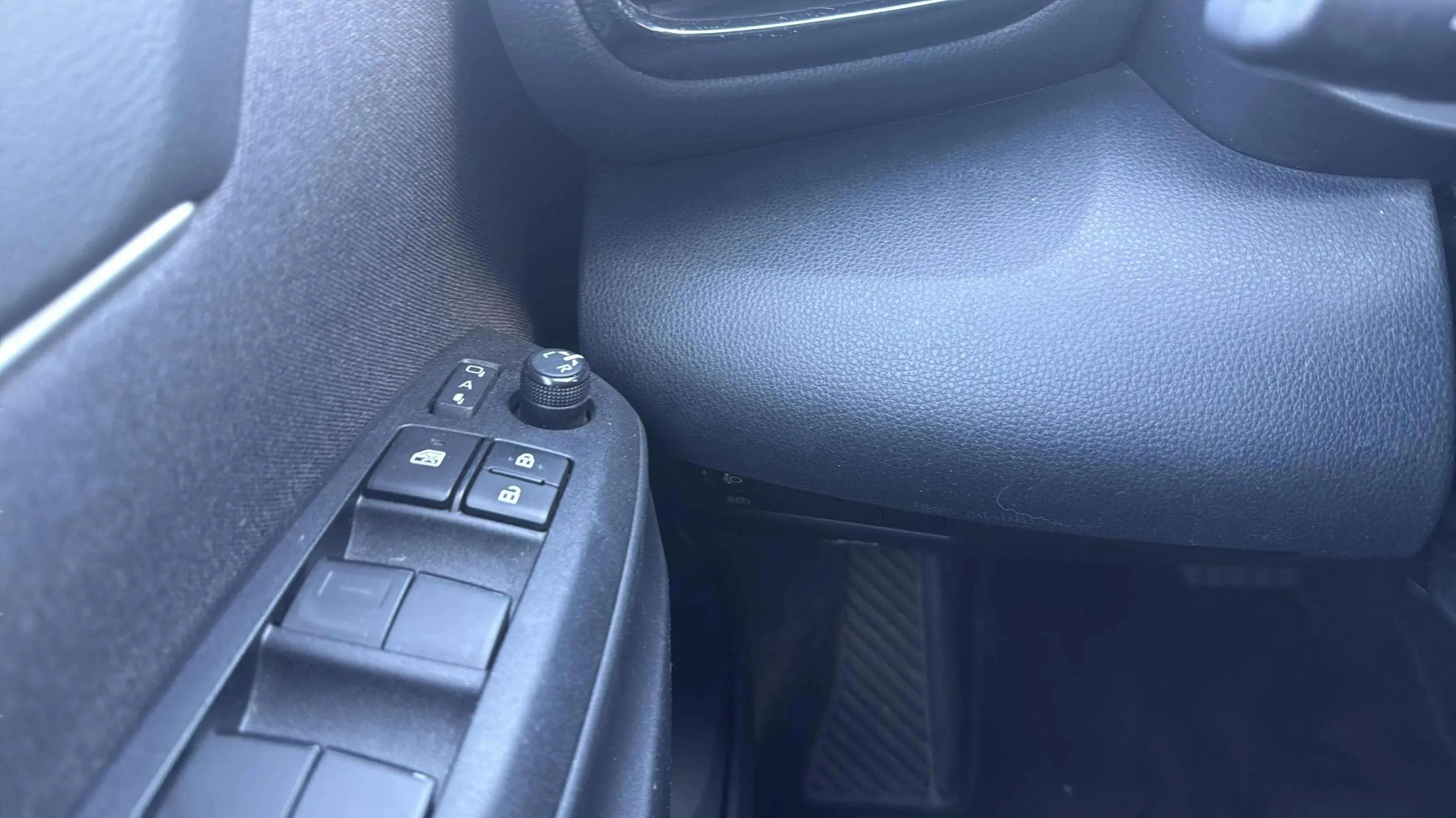 Toyota Yaris Cross 1.5 120H Active Tech - foto 27
