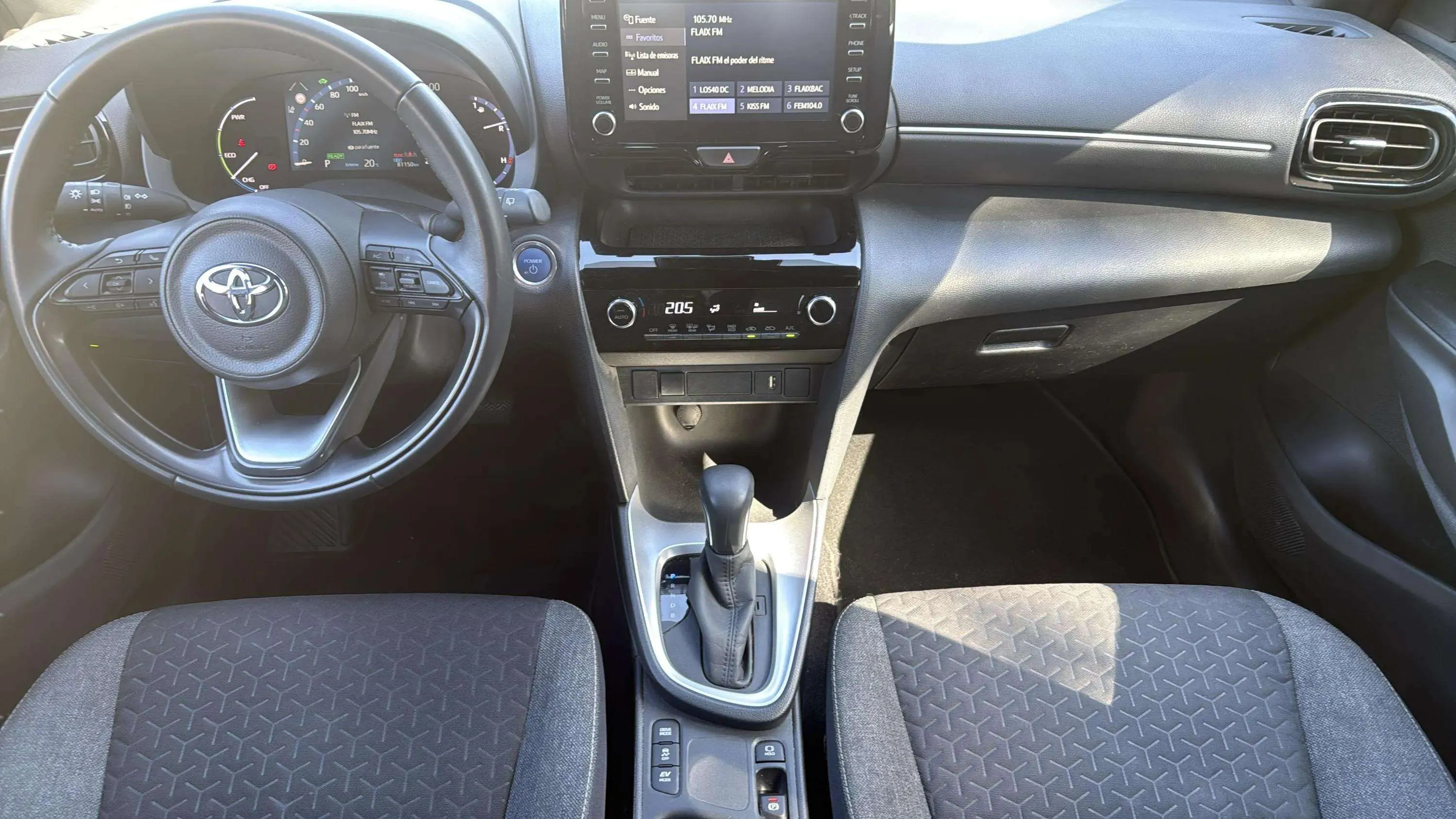 Toyota Yaris Cross 1.5 120H Active Tech - foto 16