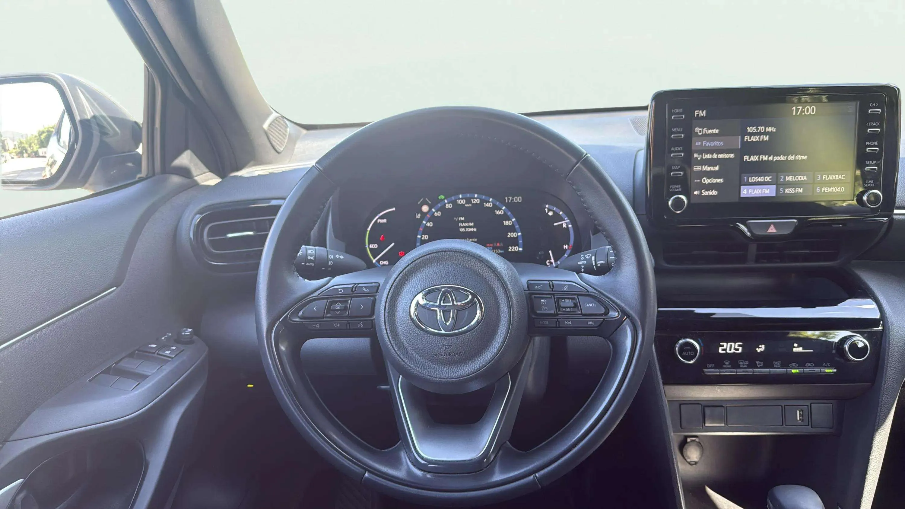 Toyota Yaris Cross 1.5 120H Active Tech - foto 17