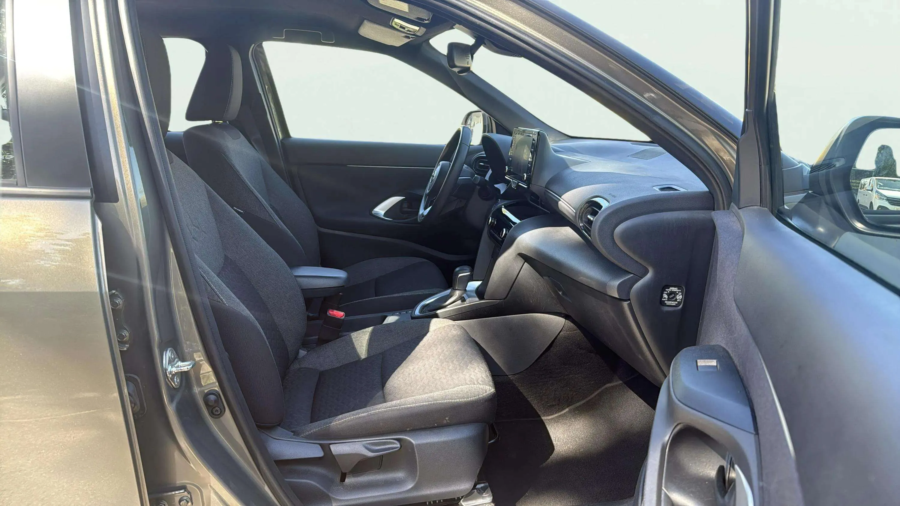 Toyota Yaris Cross 1.5 120H Active Tech - foto 11