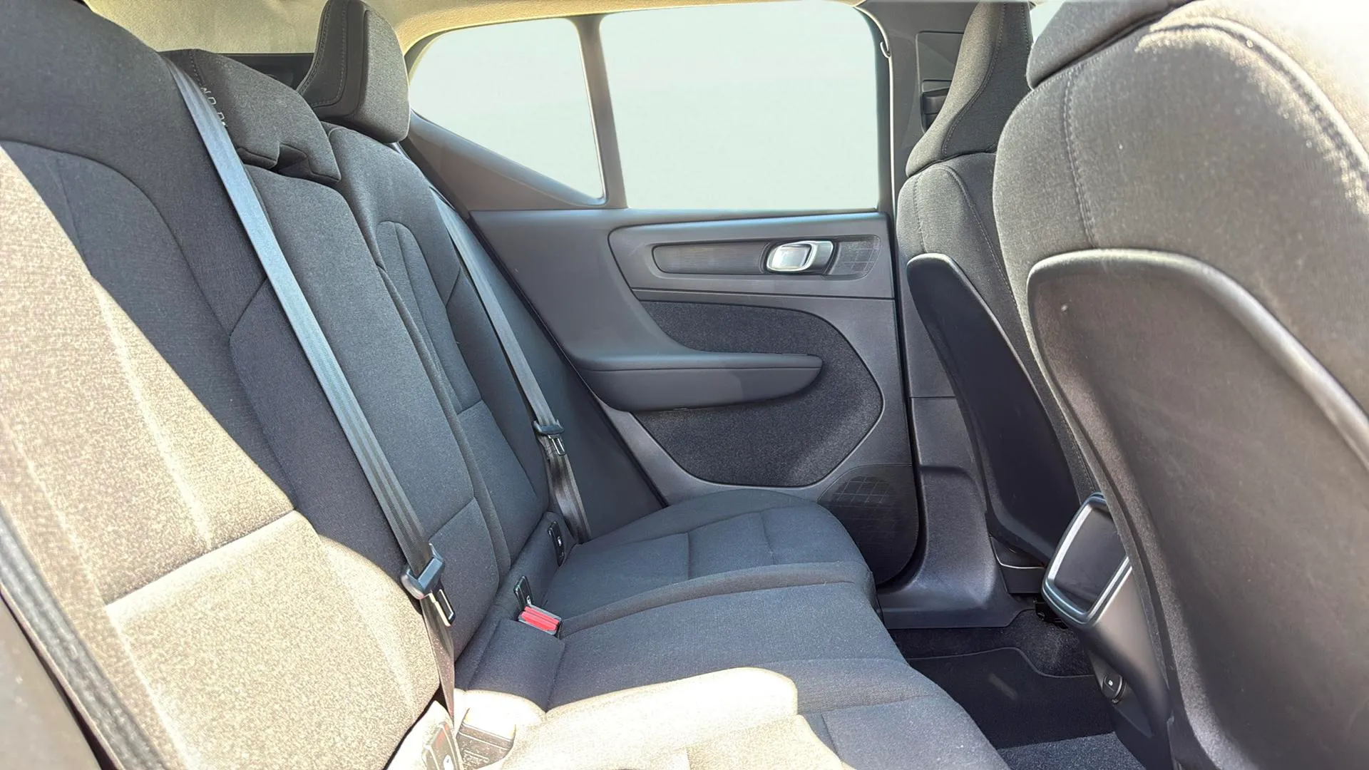 Volvo XC40 1.5 T2 Momentum Core - foto 17