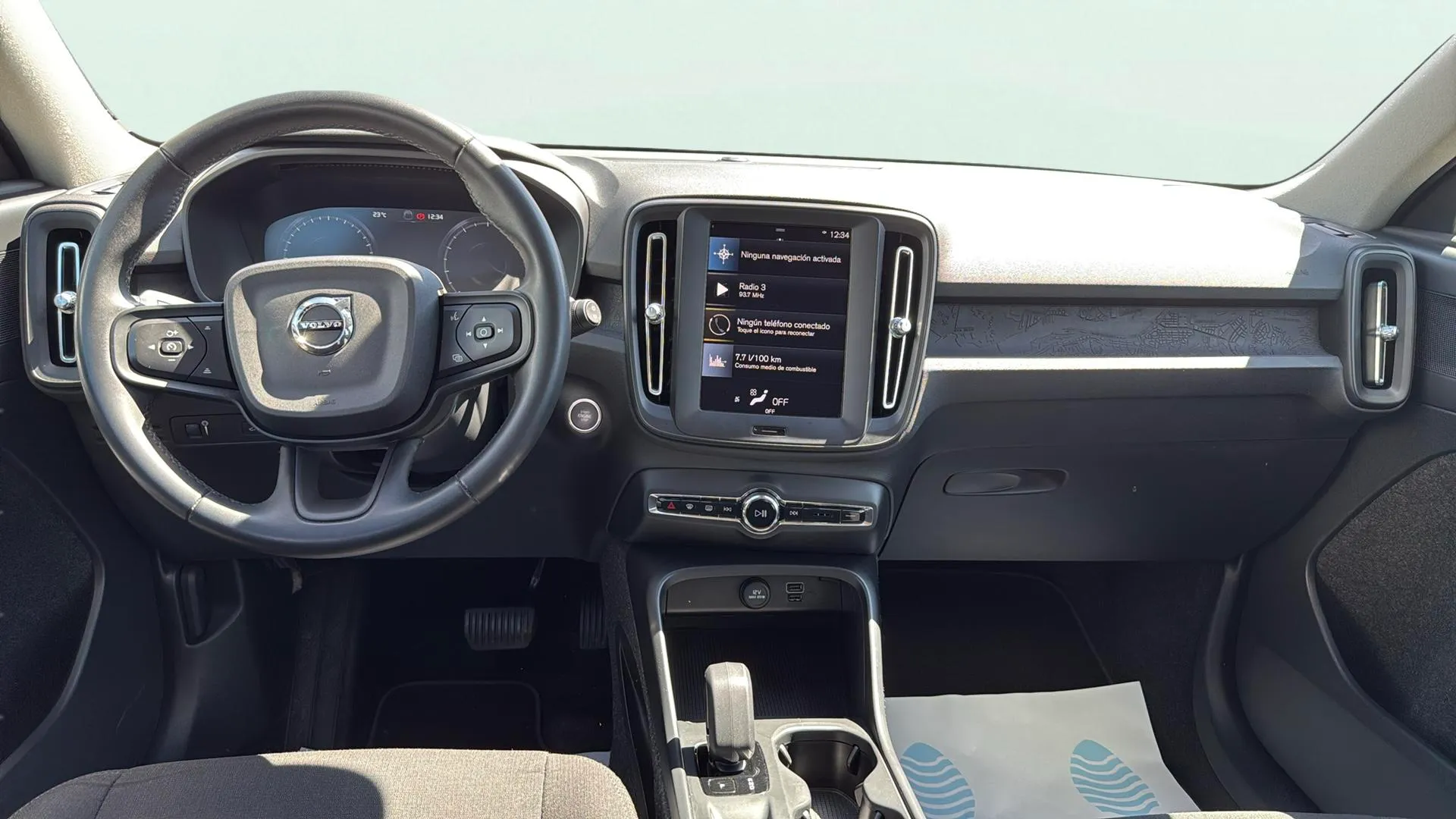 Volvo XC40 1.5 T2 Momentum Core - foto 13