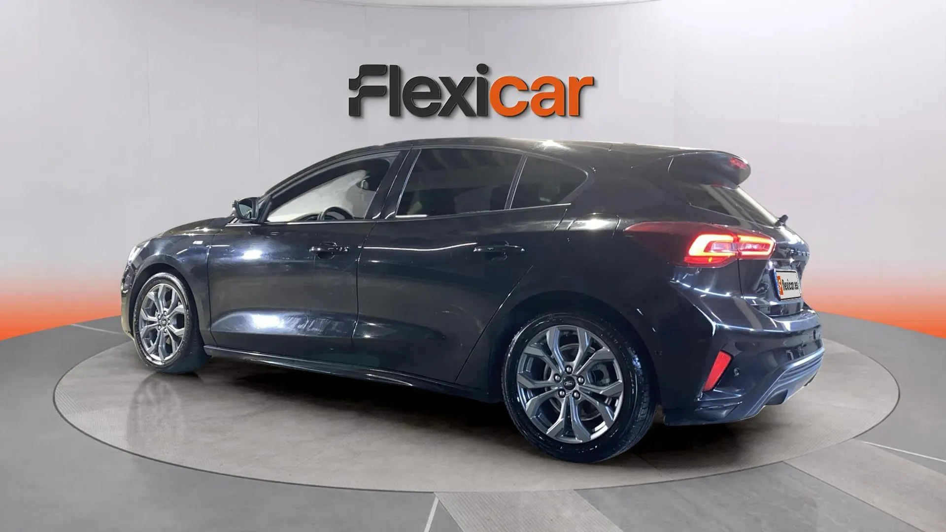 Ford Focus 1.0 EcoBoost MHEV ST-Line - foto 5