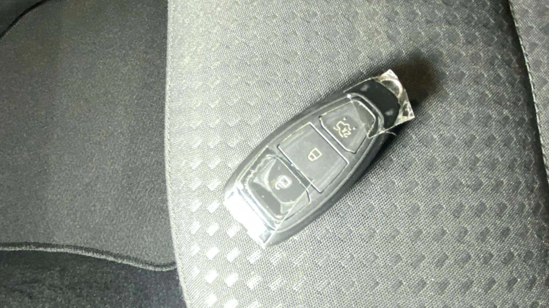 Ford Focus 1.0 EcoBoost MHEV ST-Line - foto 23
