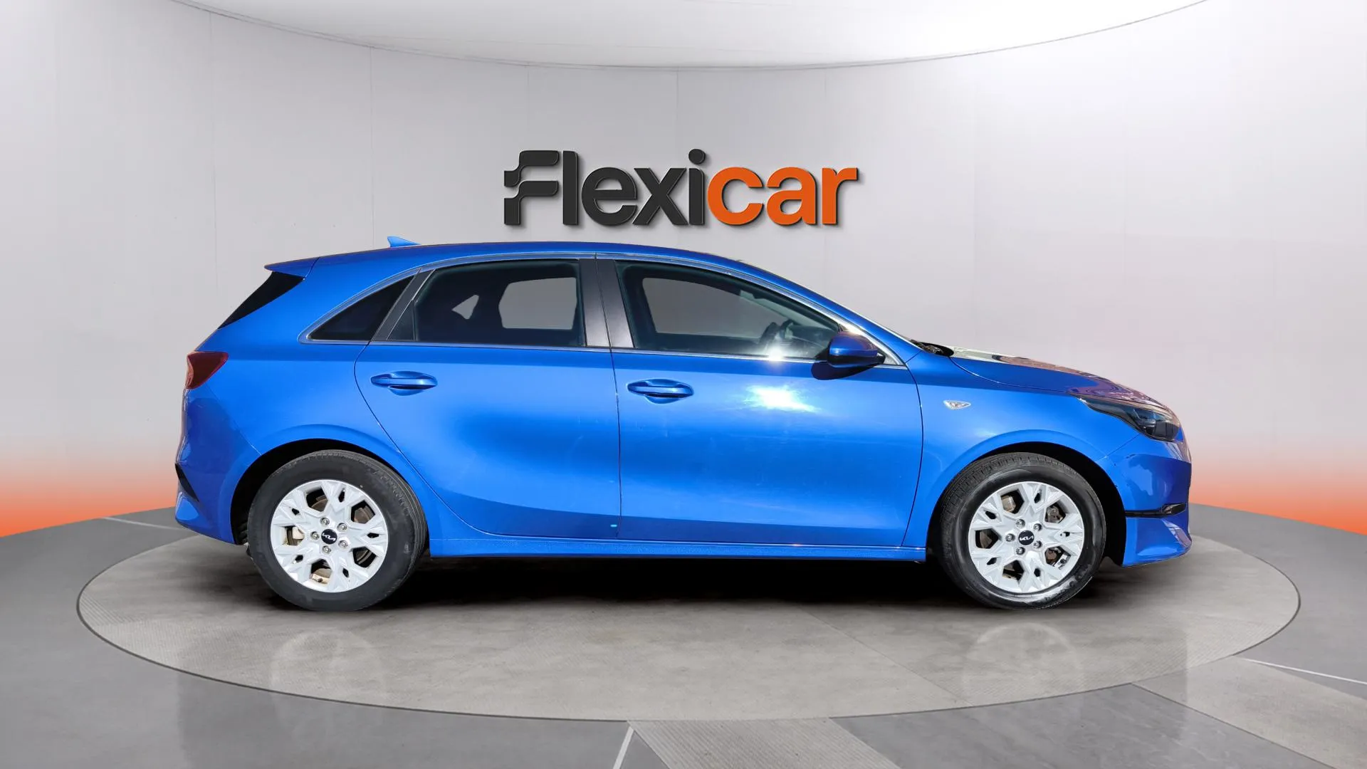 Kia Ceed 1.6 MHEV iMT Drive - foto 3