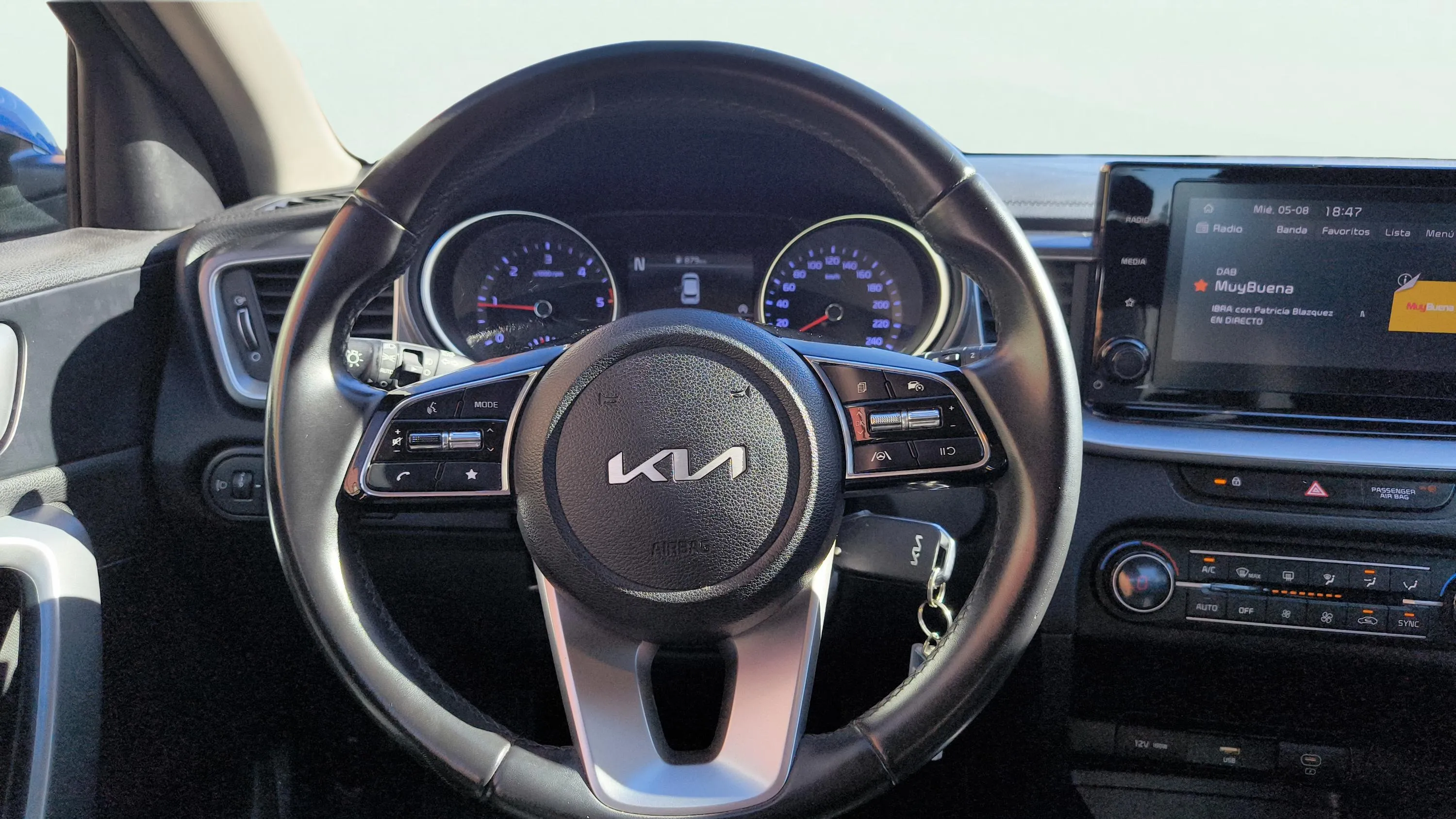 Kia Ceed 1.6 MHEV iMT Drive - foto 8