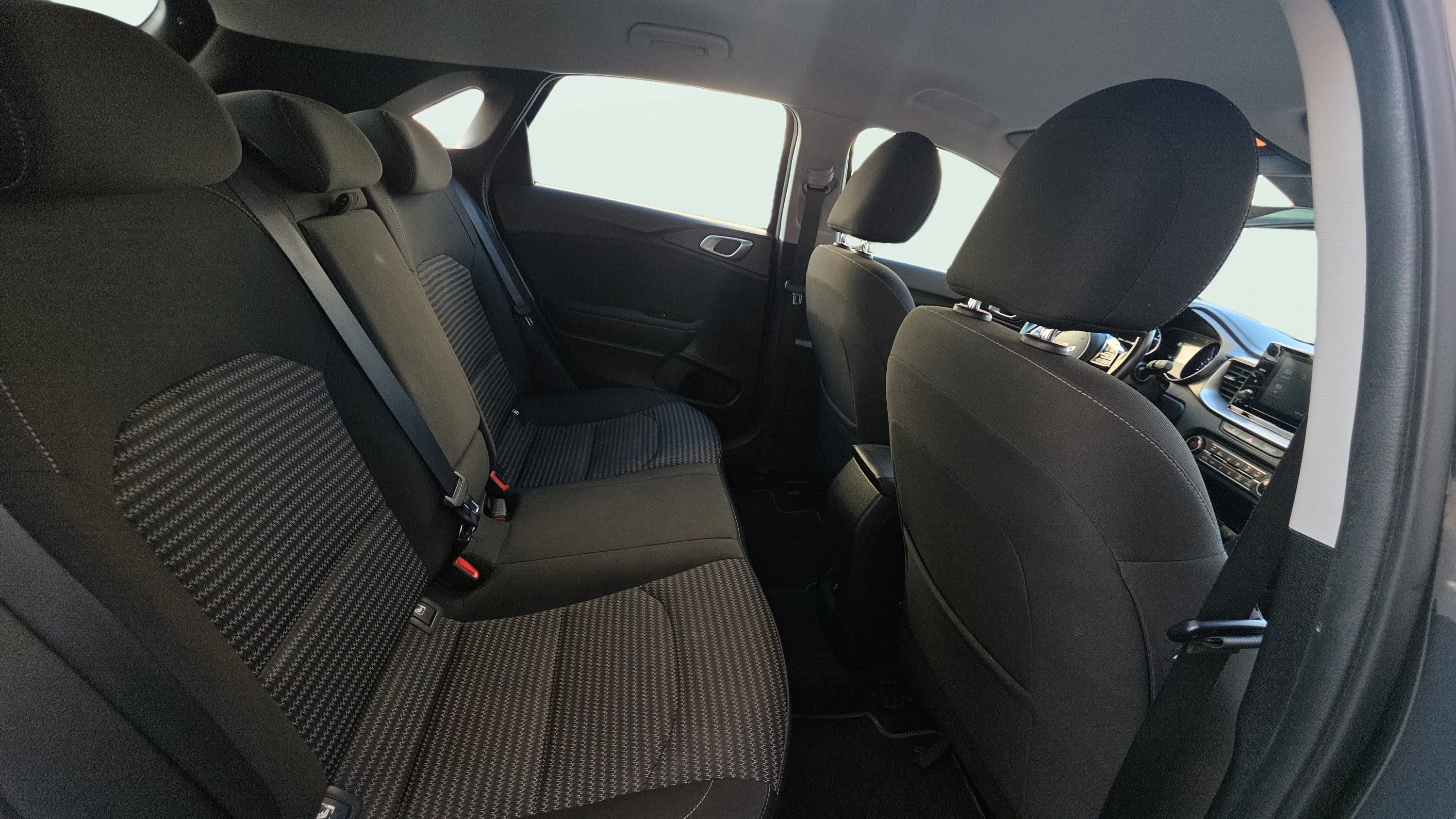 Kia Ceed 1.6 MHEV iMT Drive - foto 14