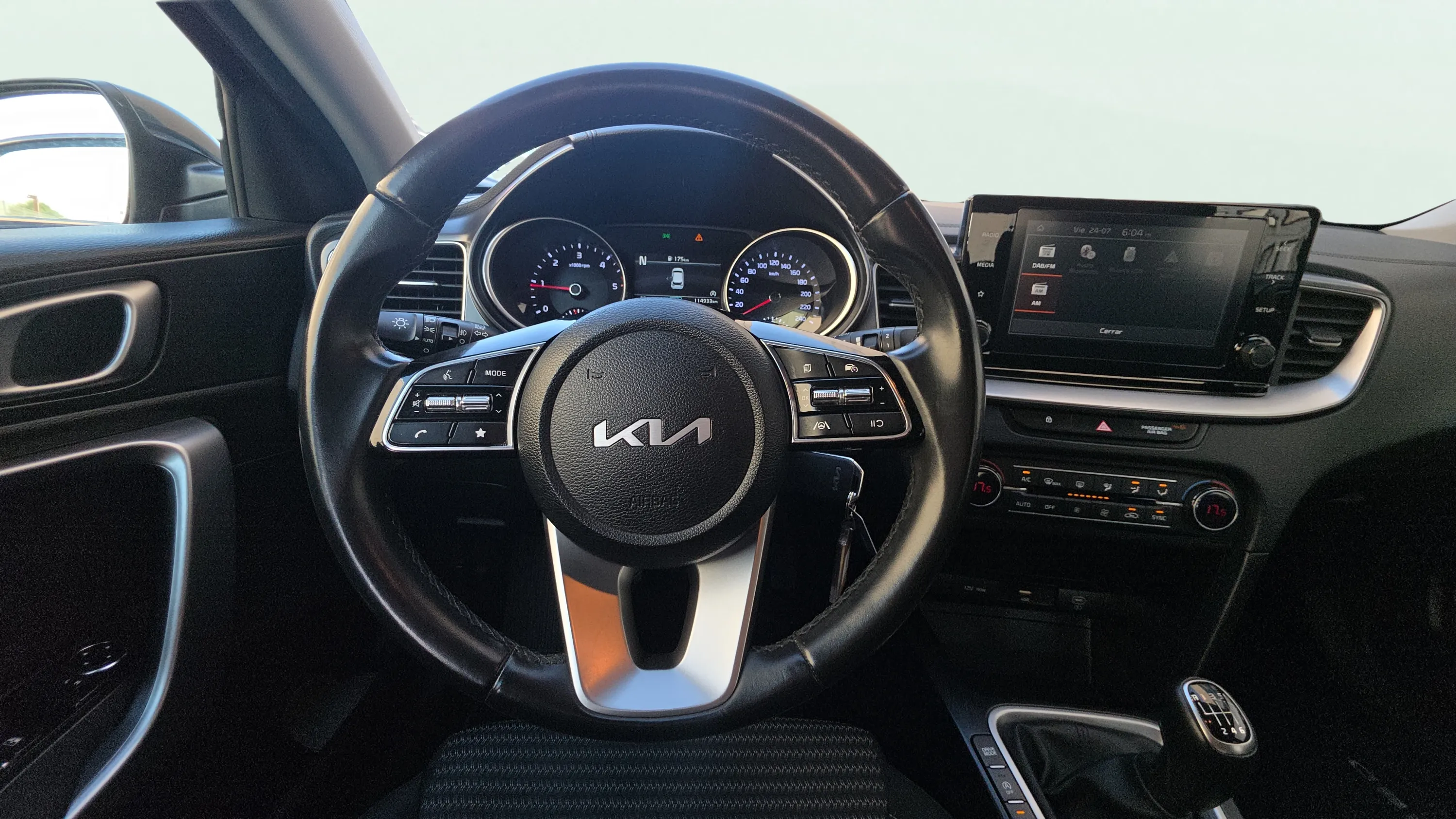 Kia Ceed 1.6 MHEV iMT Drive - foto 10