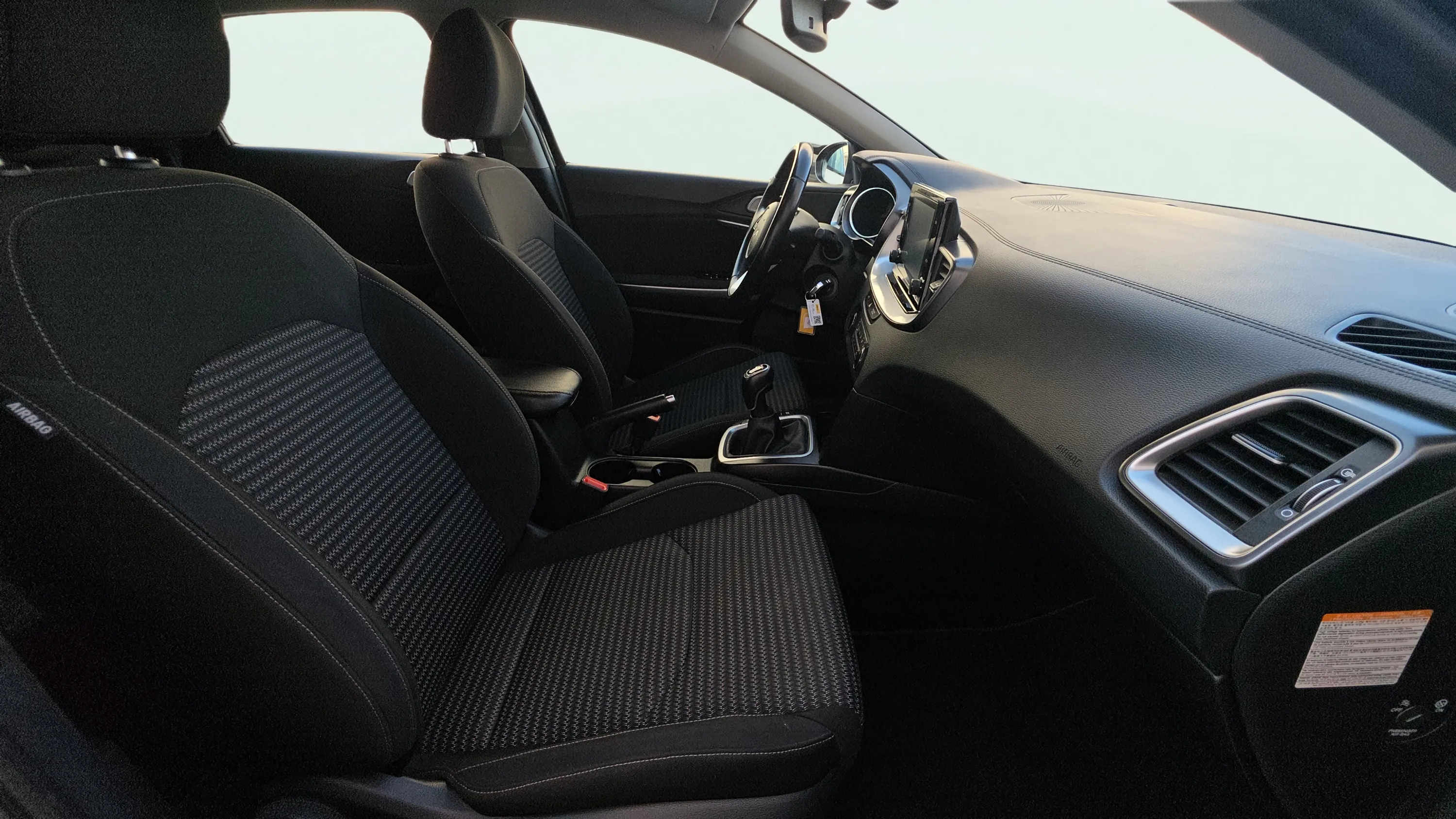 Kia Ceed 1.6 MHEV iMT Drive - foto 13