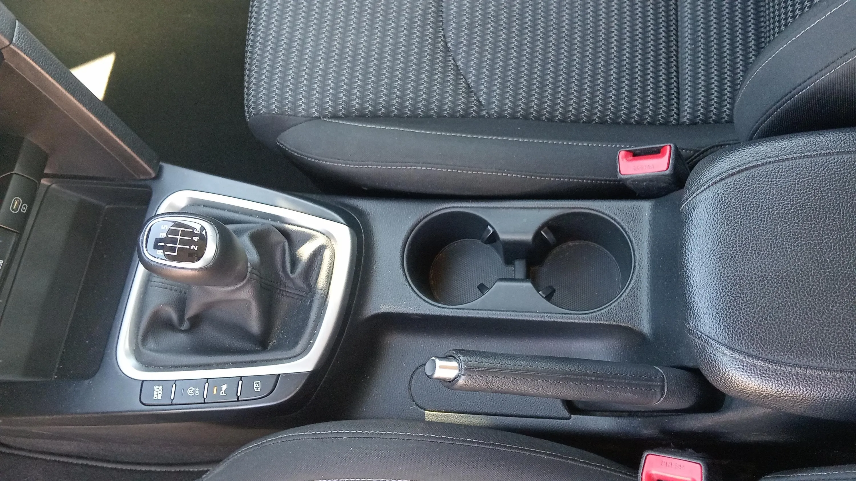 Kia Ceed 1.6 MHEV iMT Drive - foto 23