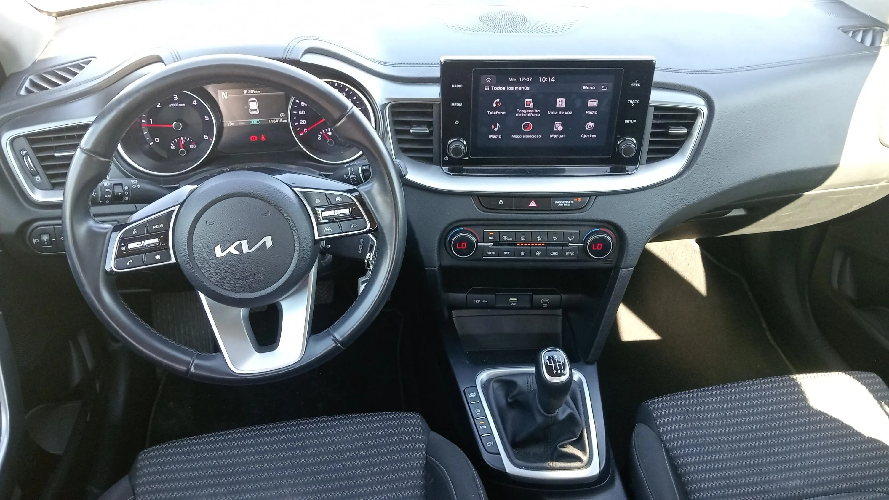 Kia Ceed 1.6 MHEV iMT Drive - foto 15