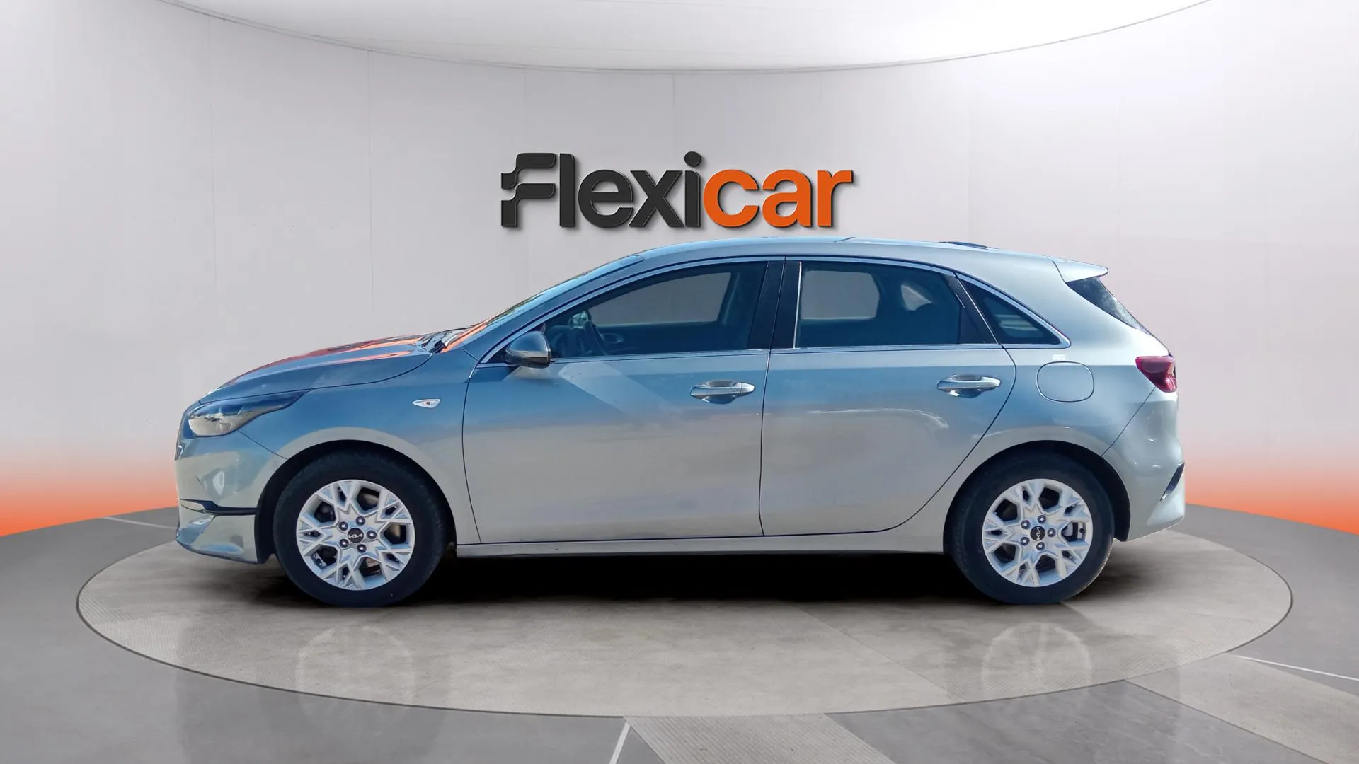 Kia Ceed 1.6 MHEV iMT Drive - foto 6