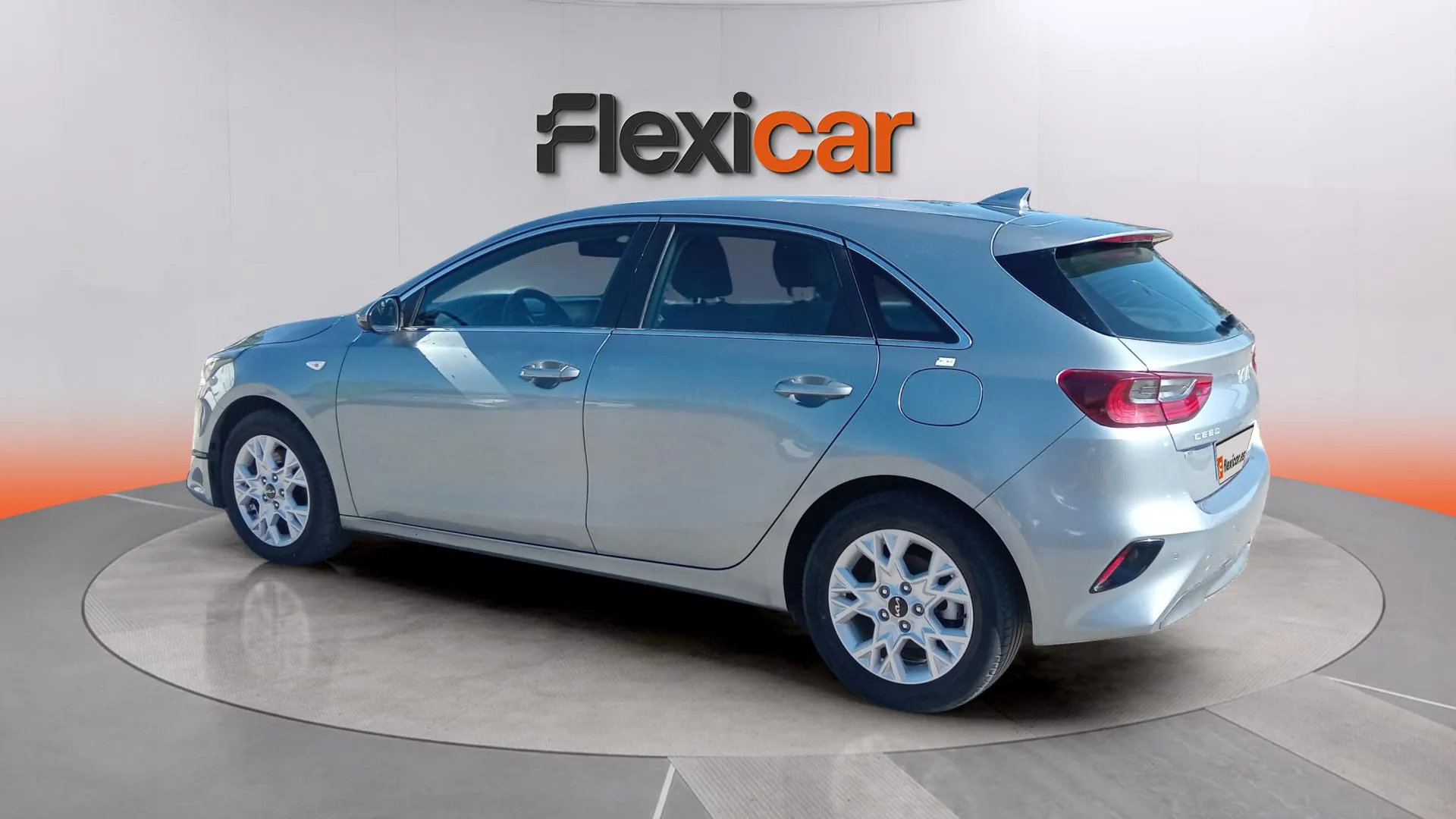 Kia Ceed 1.6 MHEV iMT Drive - foto 7