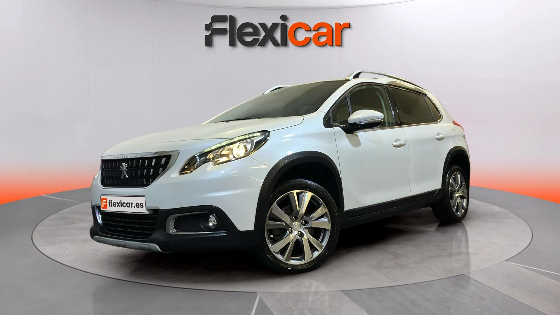 Peugeot 2008 Allure 1.2 PureTech - foto 2