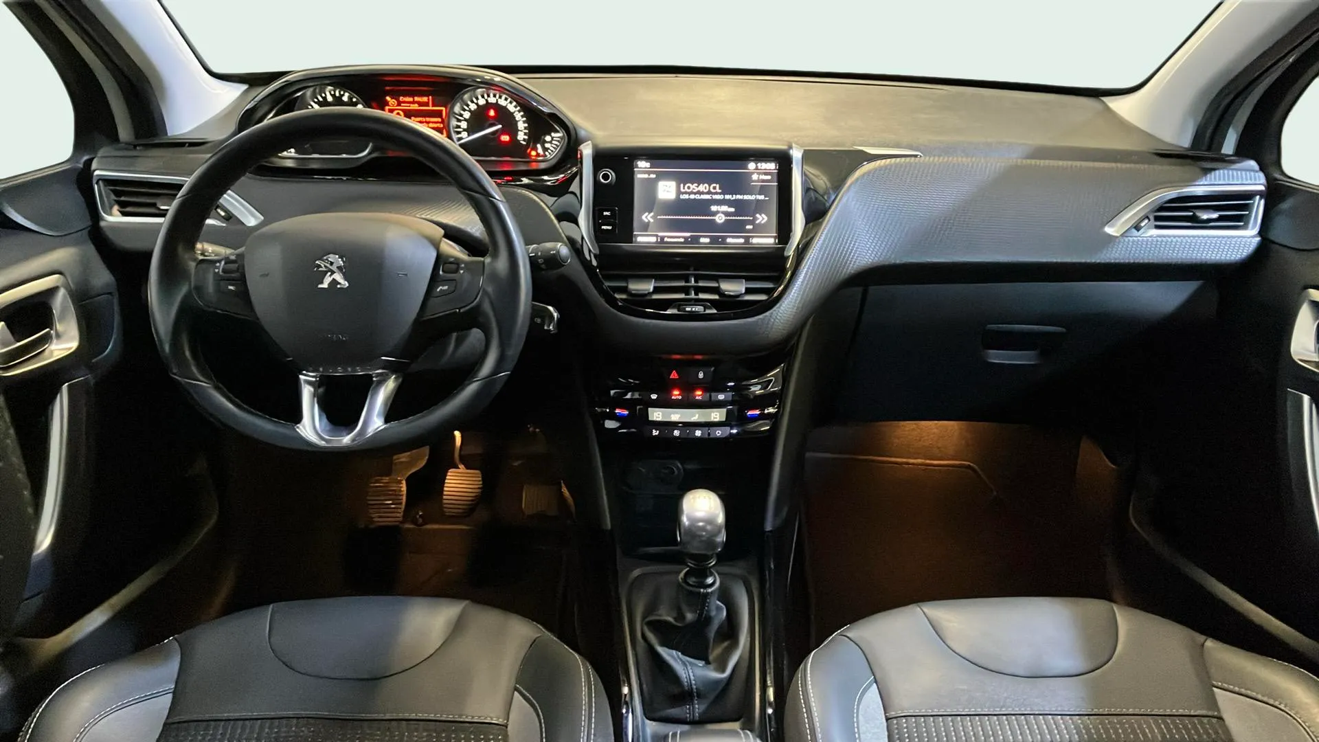 Peugeot 2008 Allure 1.2 PureTech - foto 10