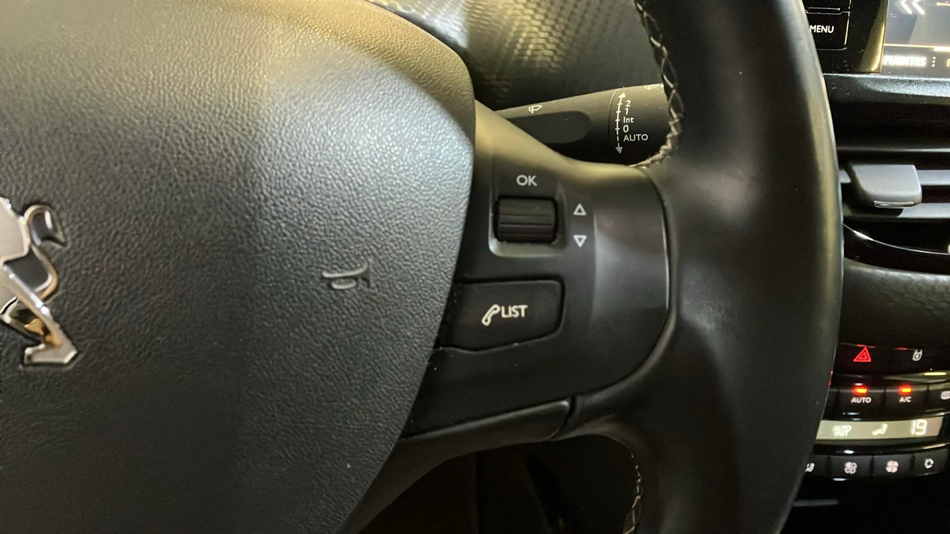 Peugeot 2008 Allure 1.2 PureTech - foto 16