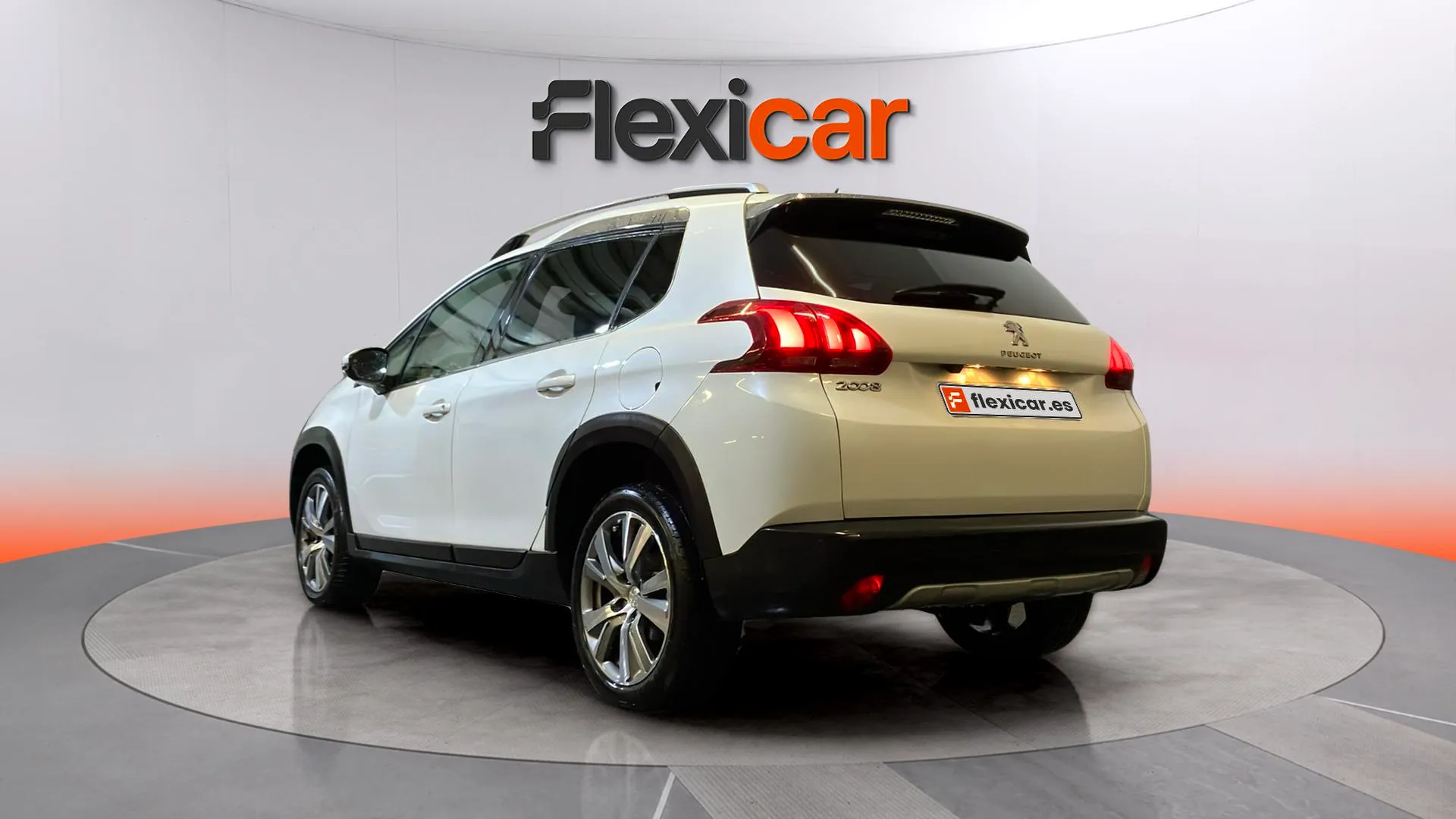 Peugeot 2008 Allure 1.2 PureTech - foto 3