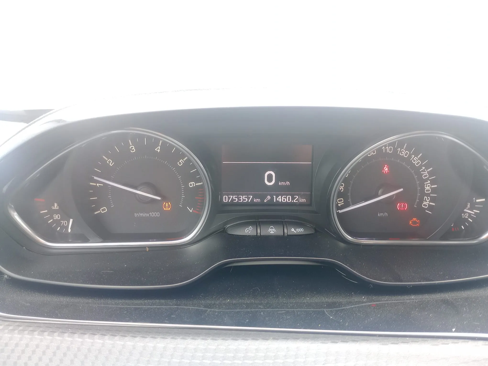 Peugeot 2008 Allure 1.2 PureTech - foto 11