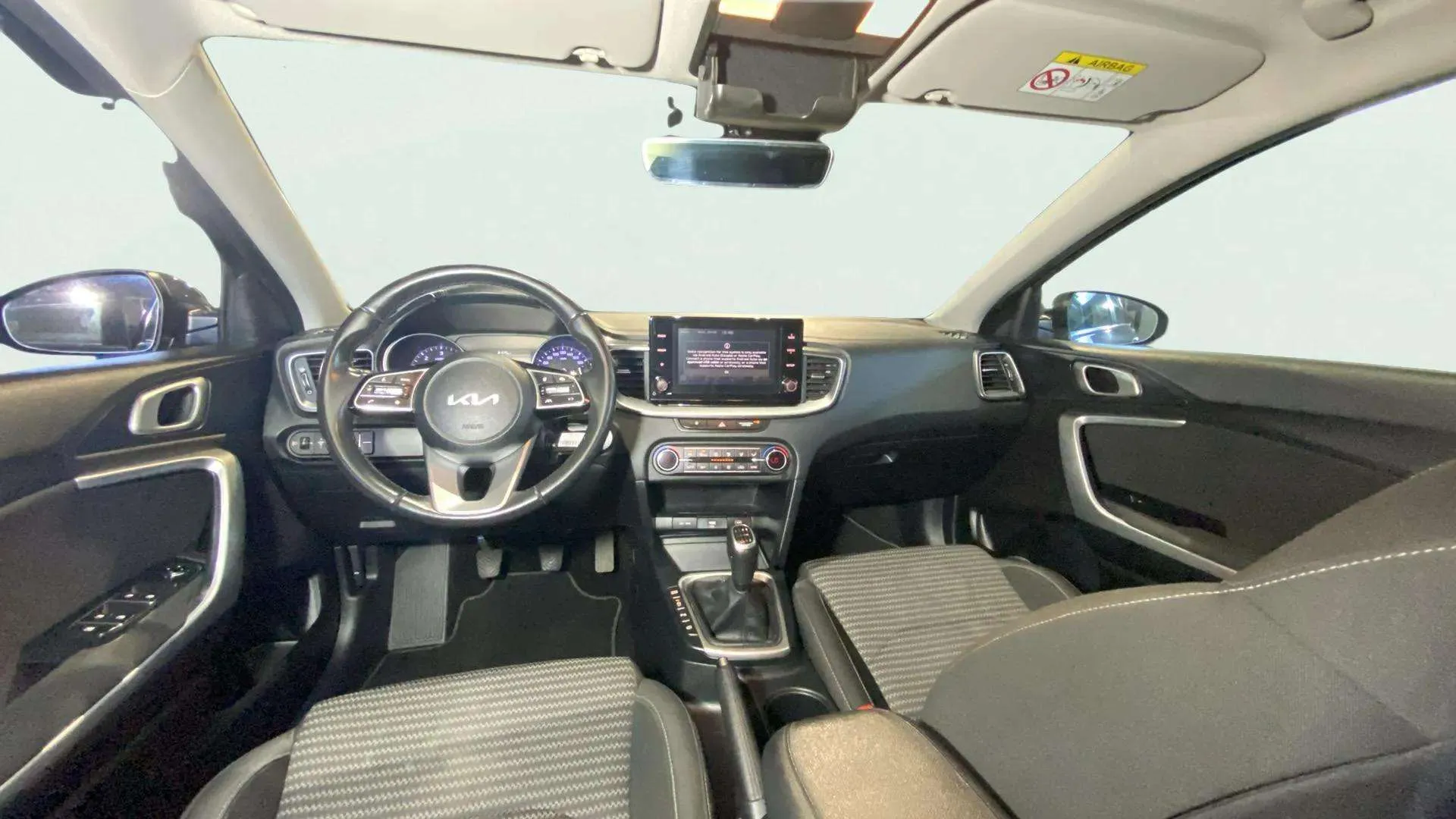 Kia Ceed 1.6 MHEV iMT Drive - foto 9