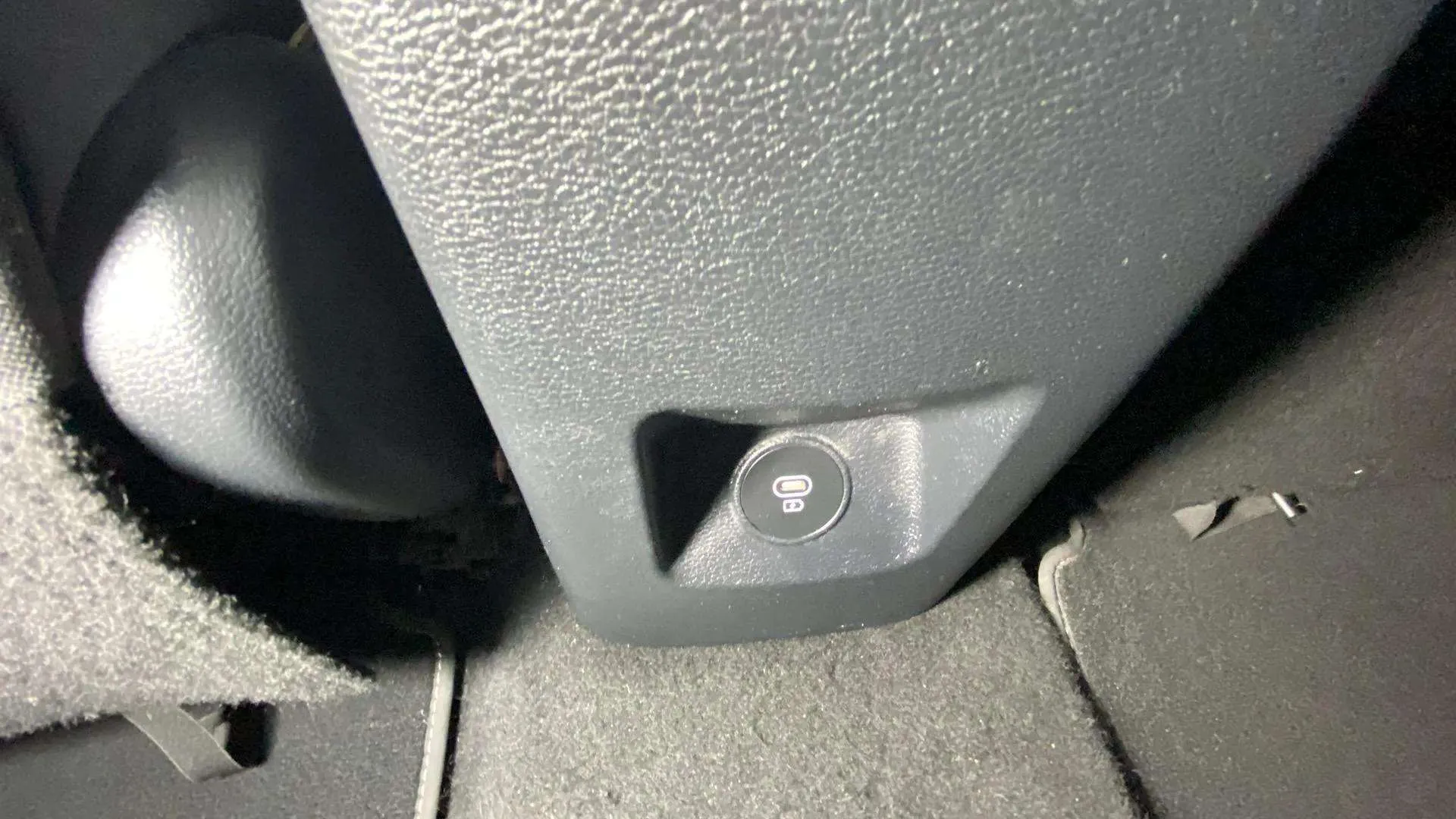 Kia Ceed 1.6 MHEV iMT Drive - foto 30