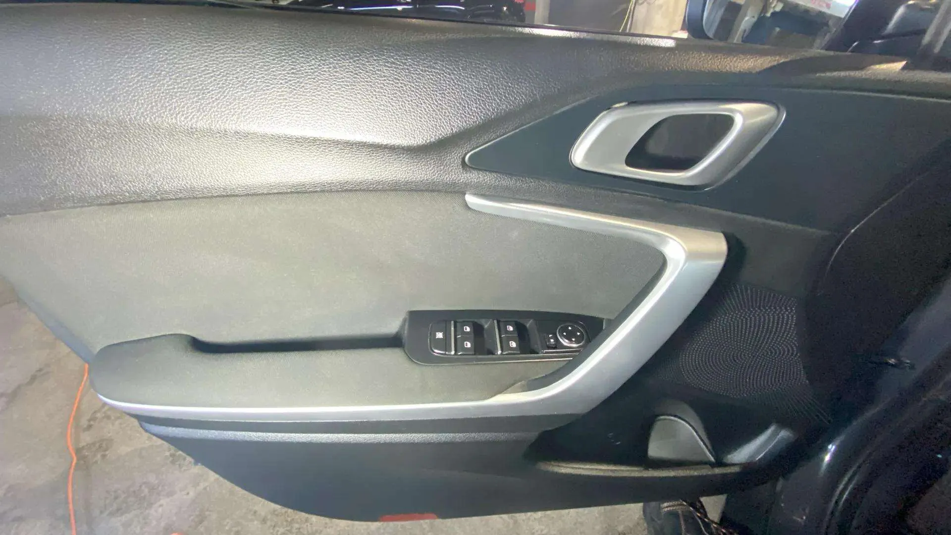 Kia Ceed 1.6 MHEV iMT Drive - foto 25