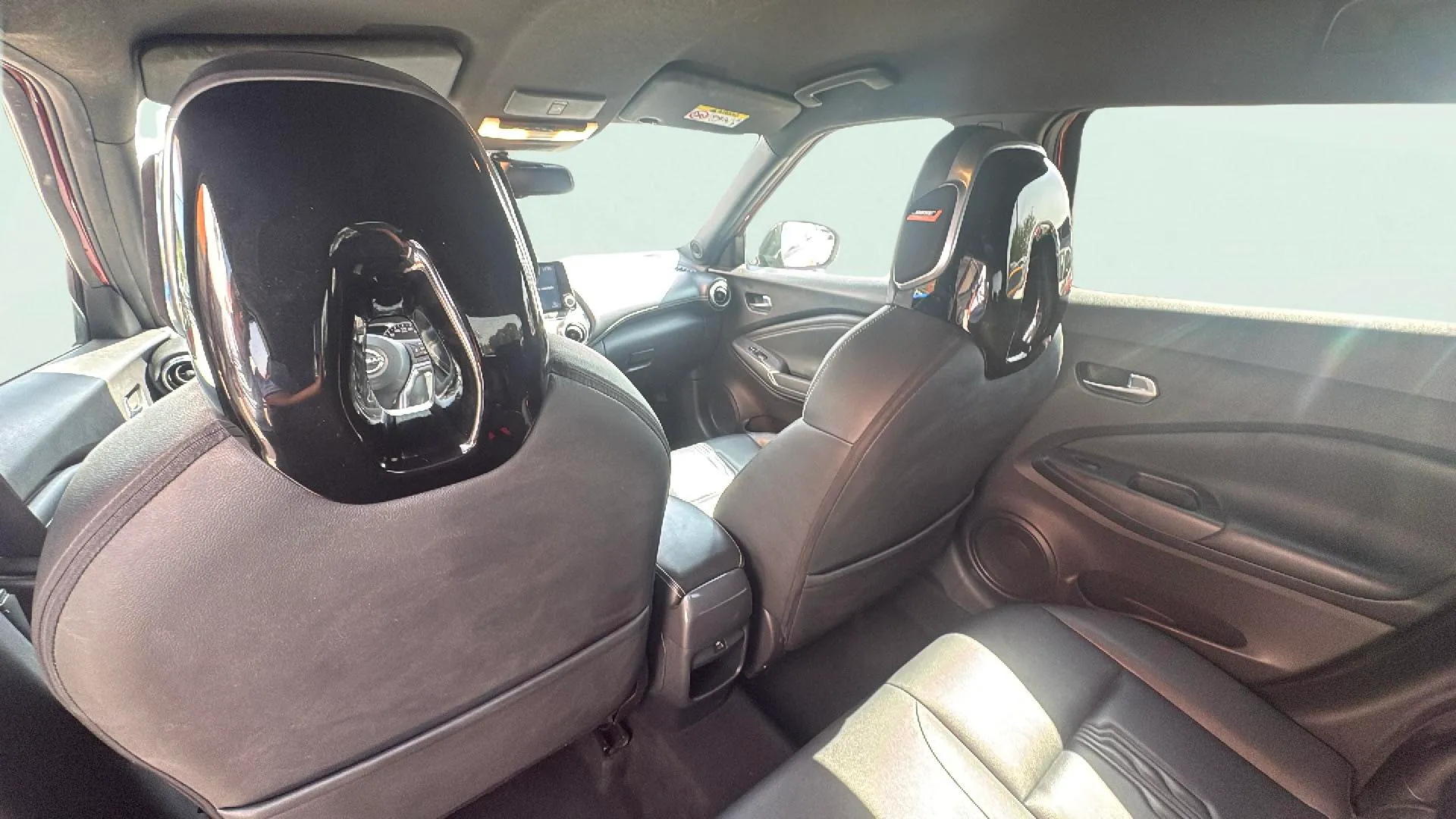 Nissan Juke DIG-T DCT Tekna - foto 21