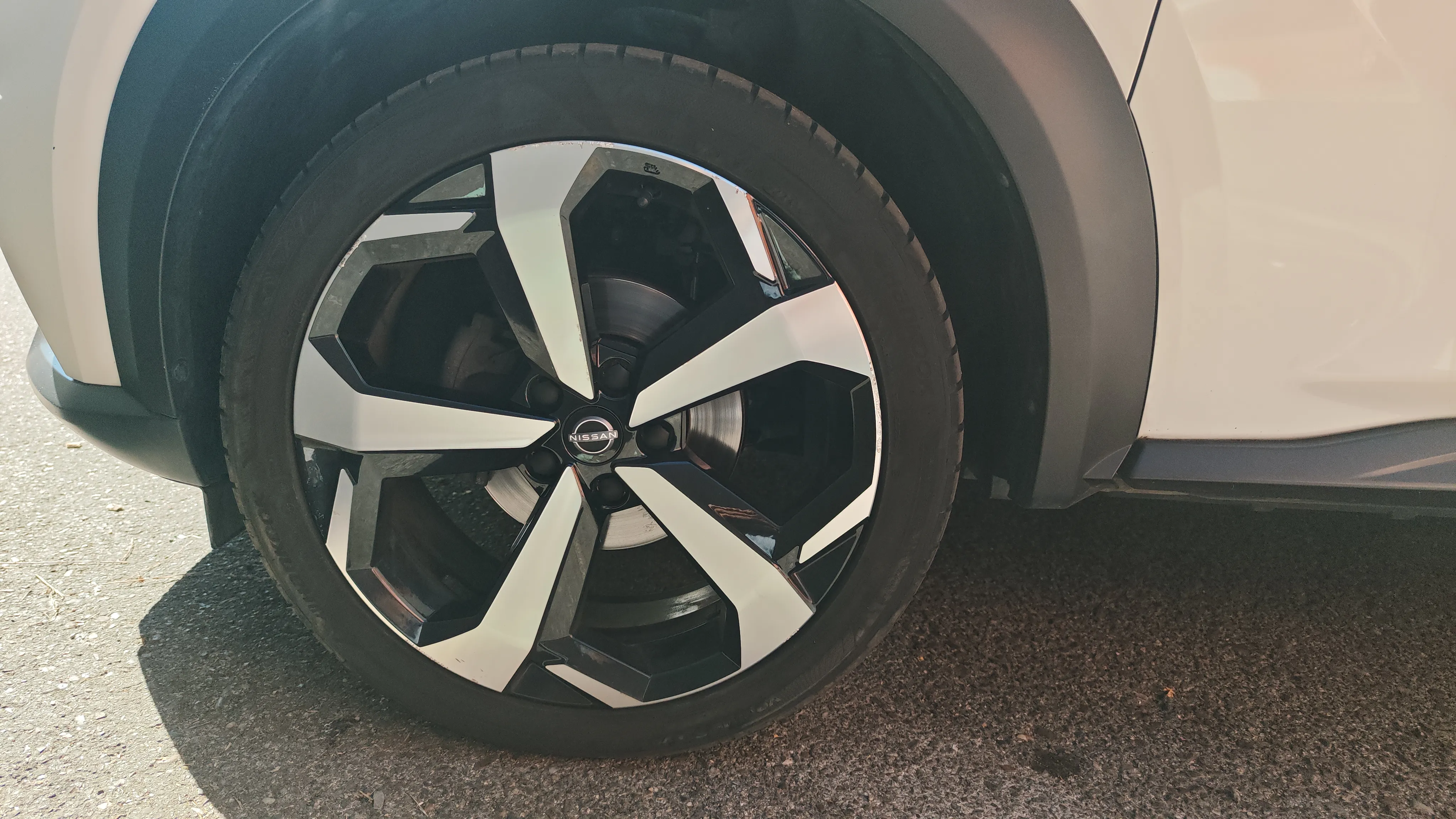 Nissan Juke DIG-T Tekna - foto 20
