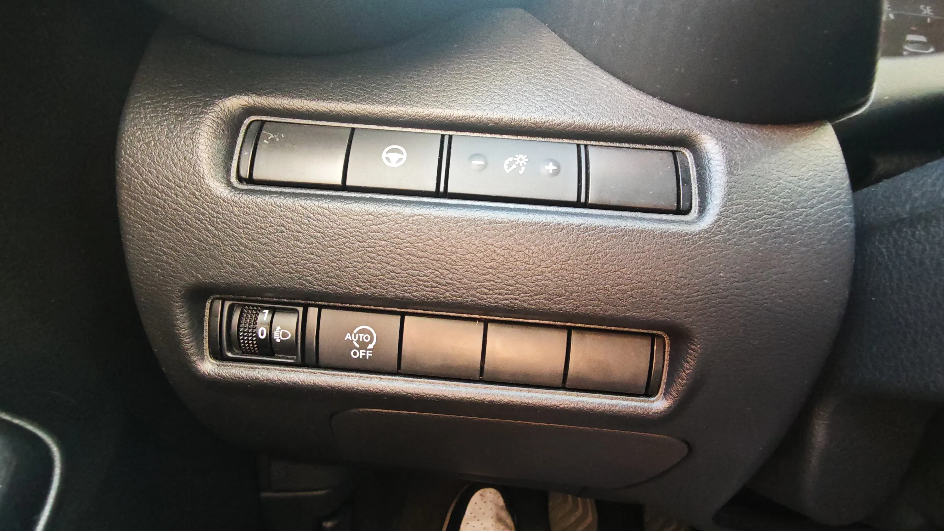 Nissan Juke DIG-T Tekna - foto 17