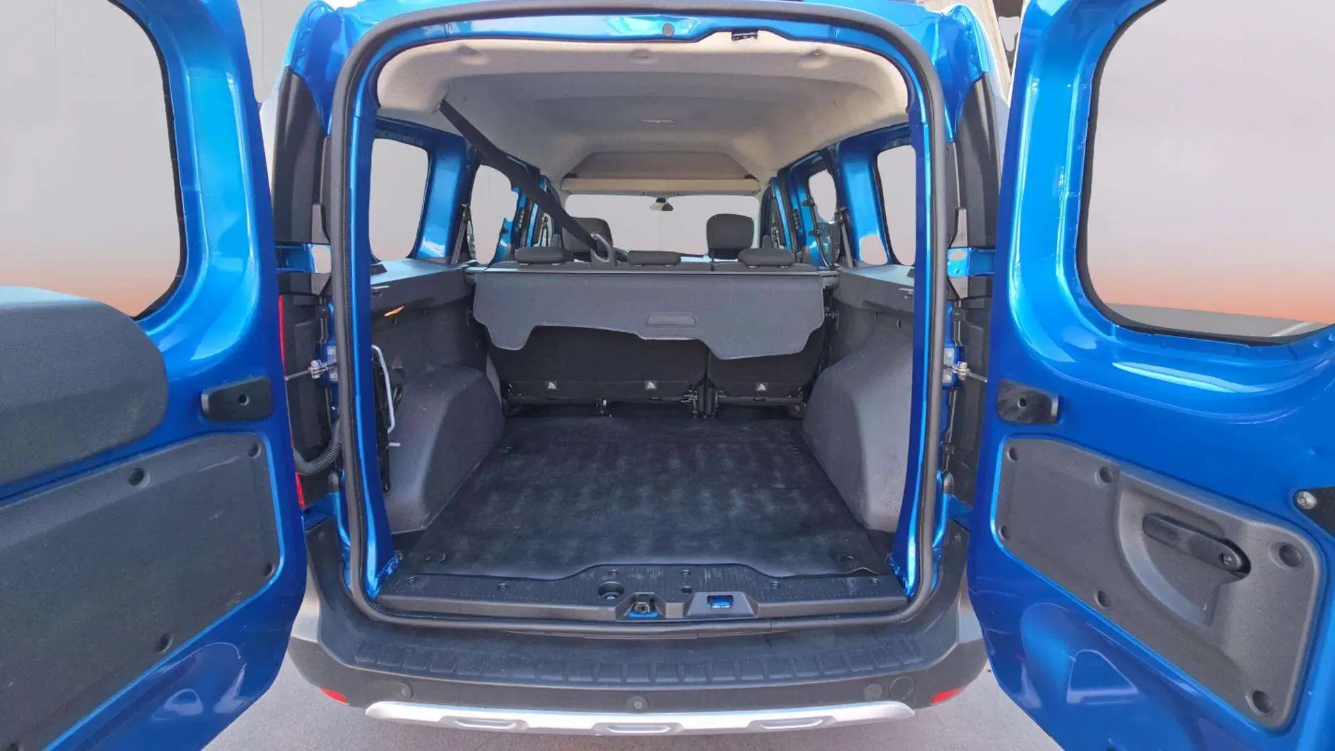 Dacia Dokker Stepway Essential 1.2 TCe GPF - foto 9