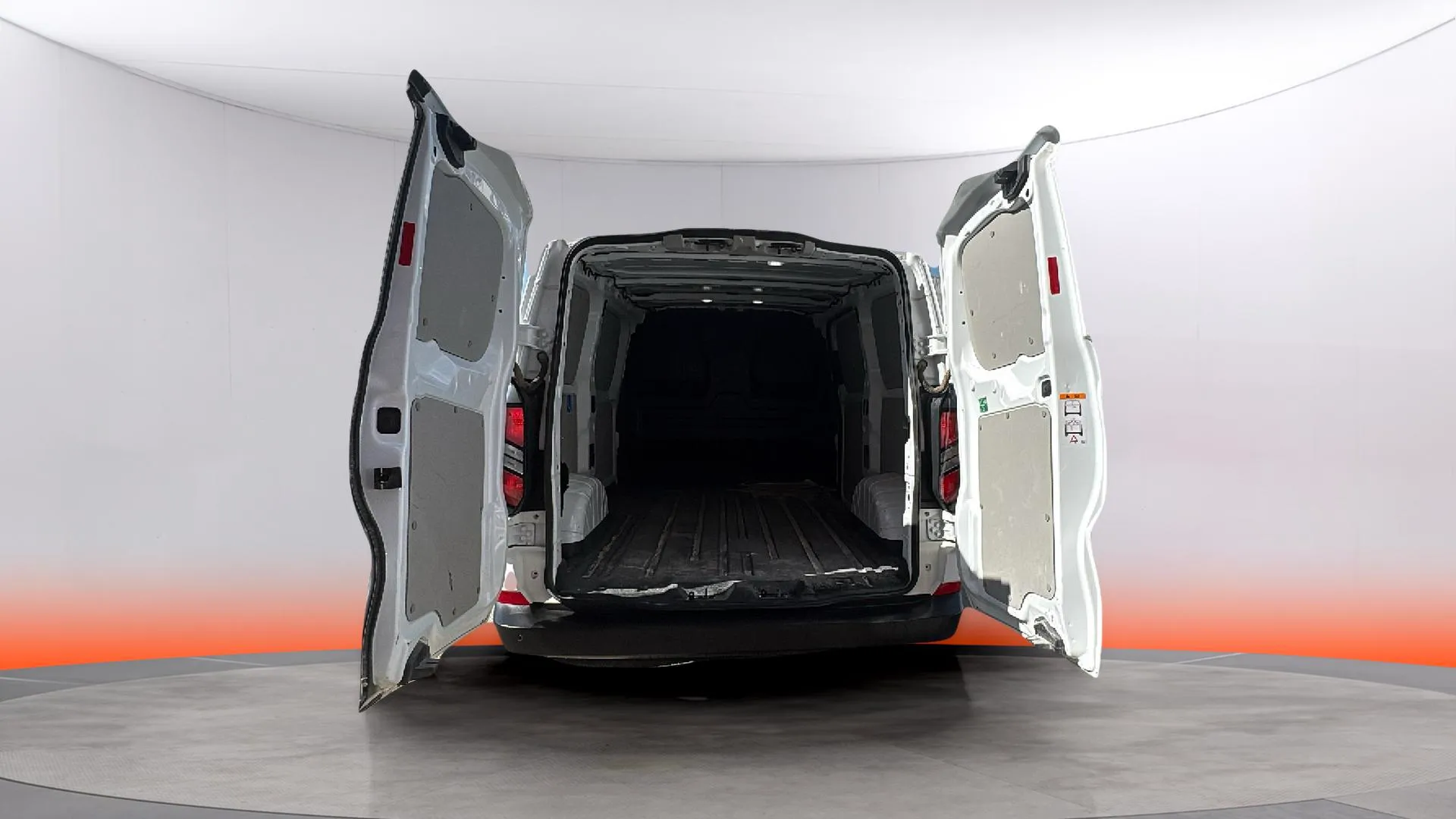 Ford Tourneo Custom 2.0 EcoBlue L1 Trend - foto 16