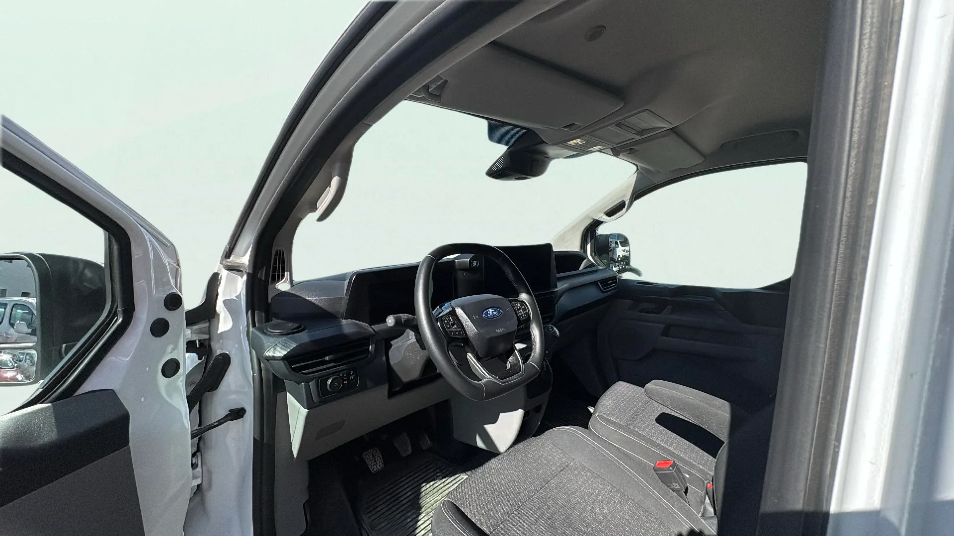Ford Tourneo Custom 2.0 EcoBlue L1 Trend - foto 7