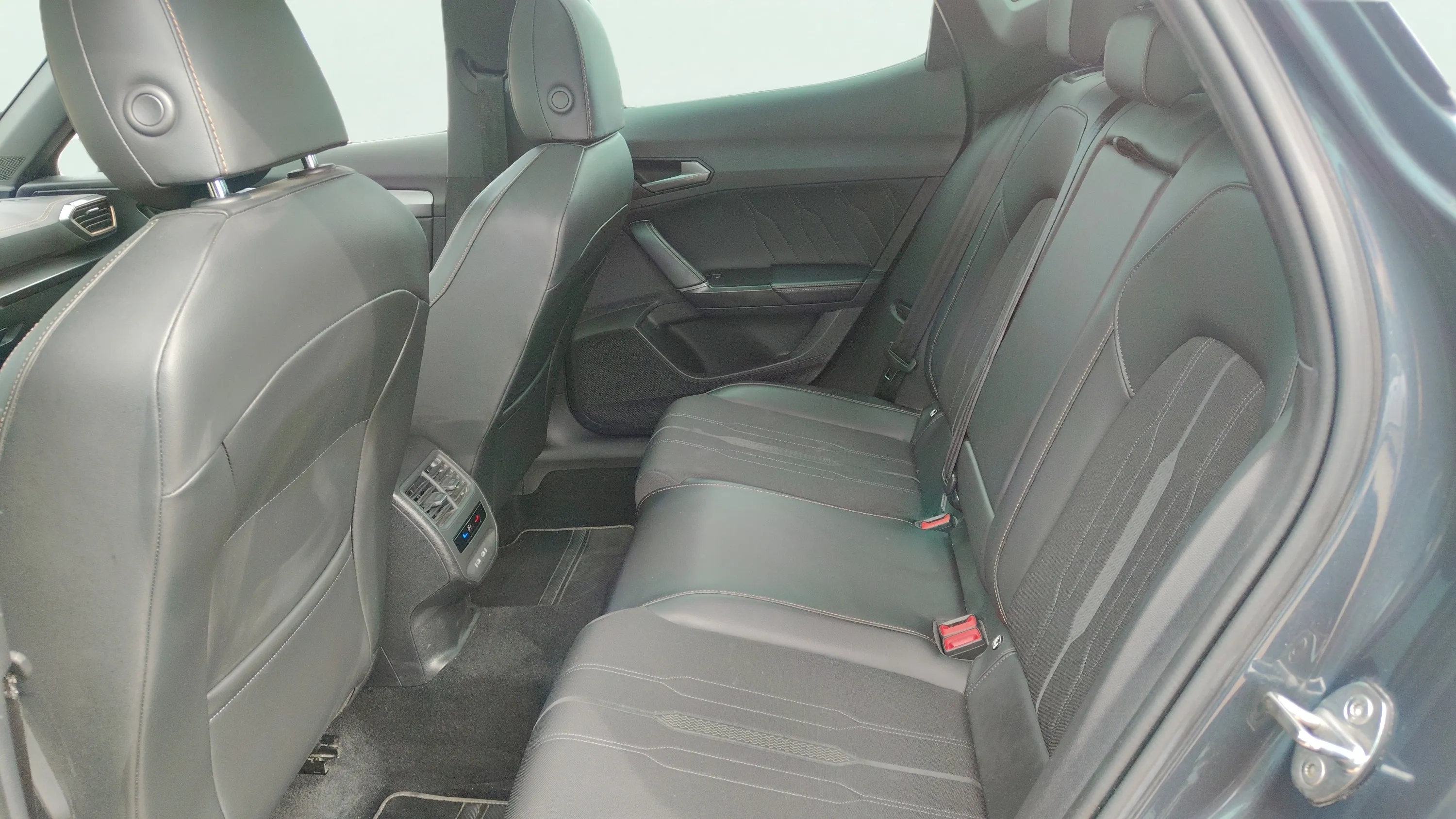 Cupra Formentor 2.0 TSI 4Drive DSG - foto 14