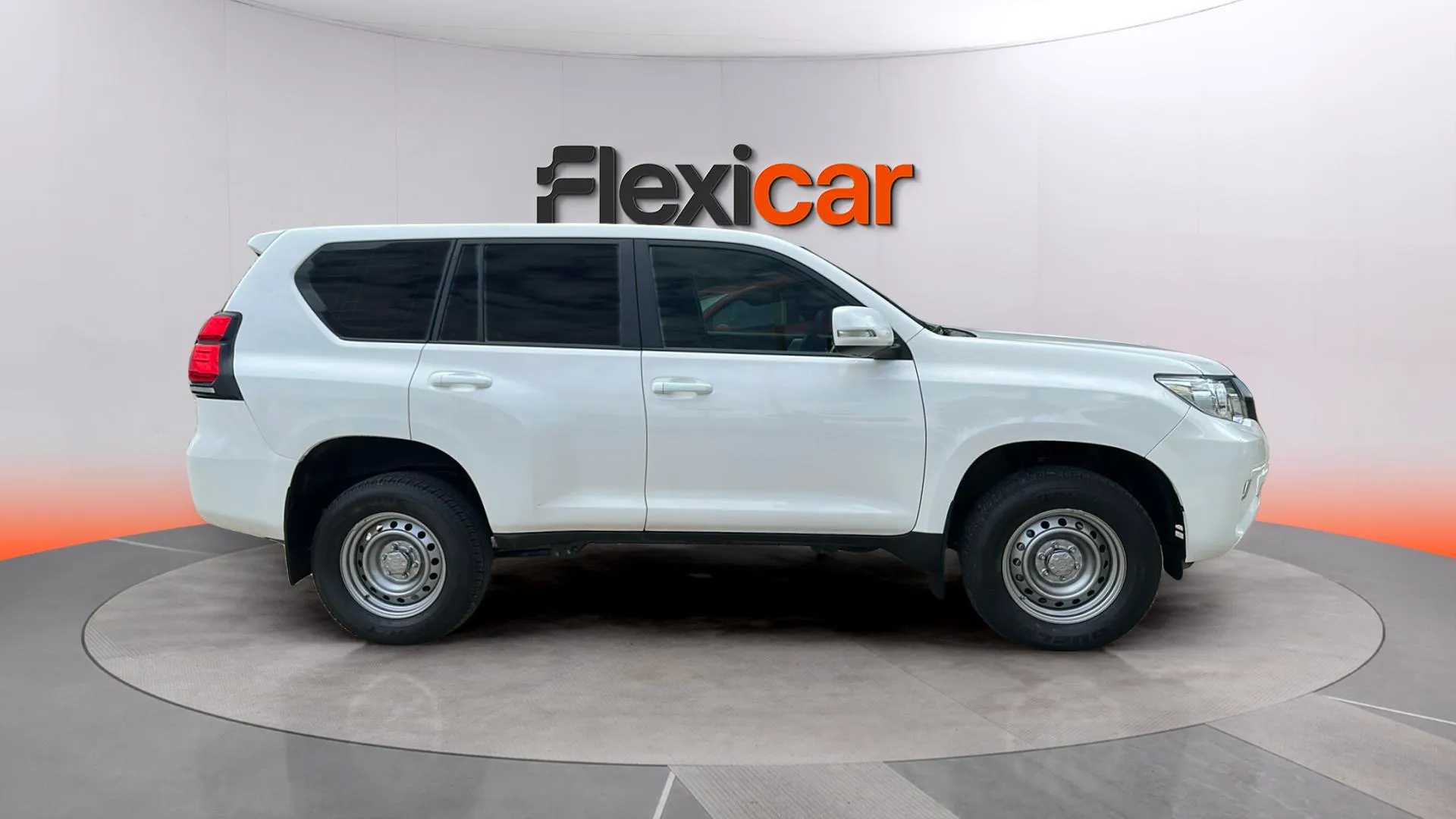 Toyota Land Cruiser 2.8 D-4D GX - foto 3