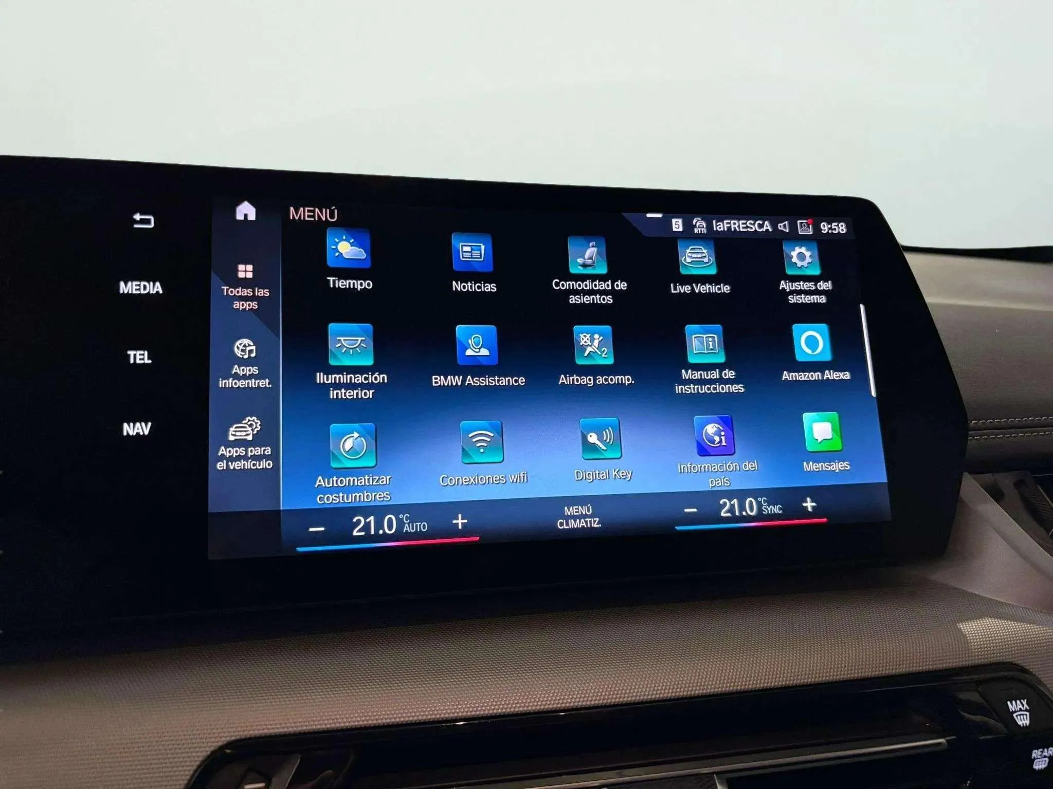 BMW X1 sDrive18d - foto 18