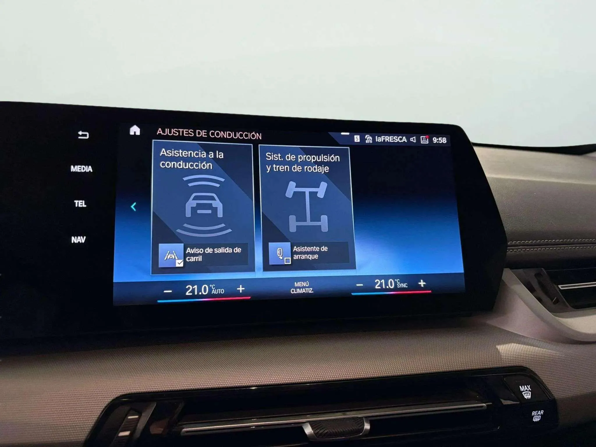 BMW X1 sDrive18d - foto 16