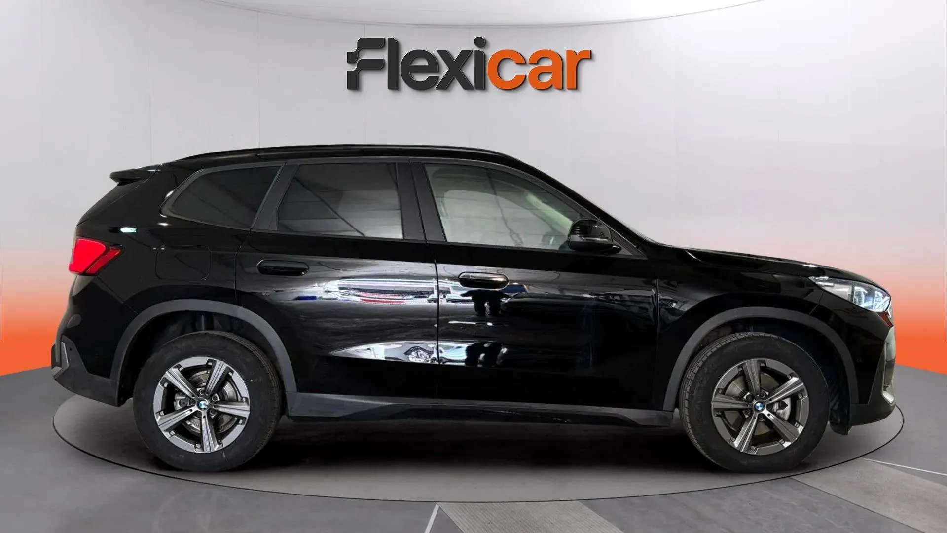 BMW X1 sDrive18d - foto 3