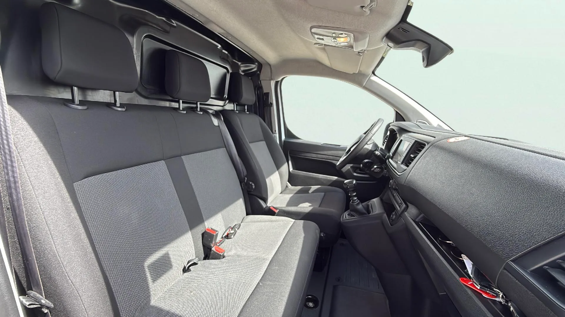 Fiat Scudo Furgón L2 MT5 - foto 17