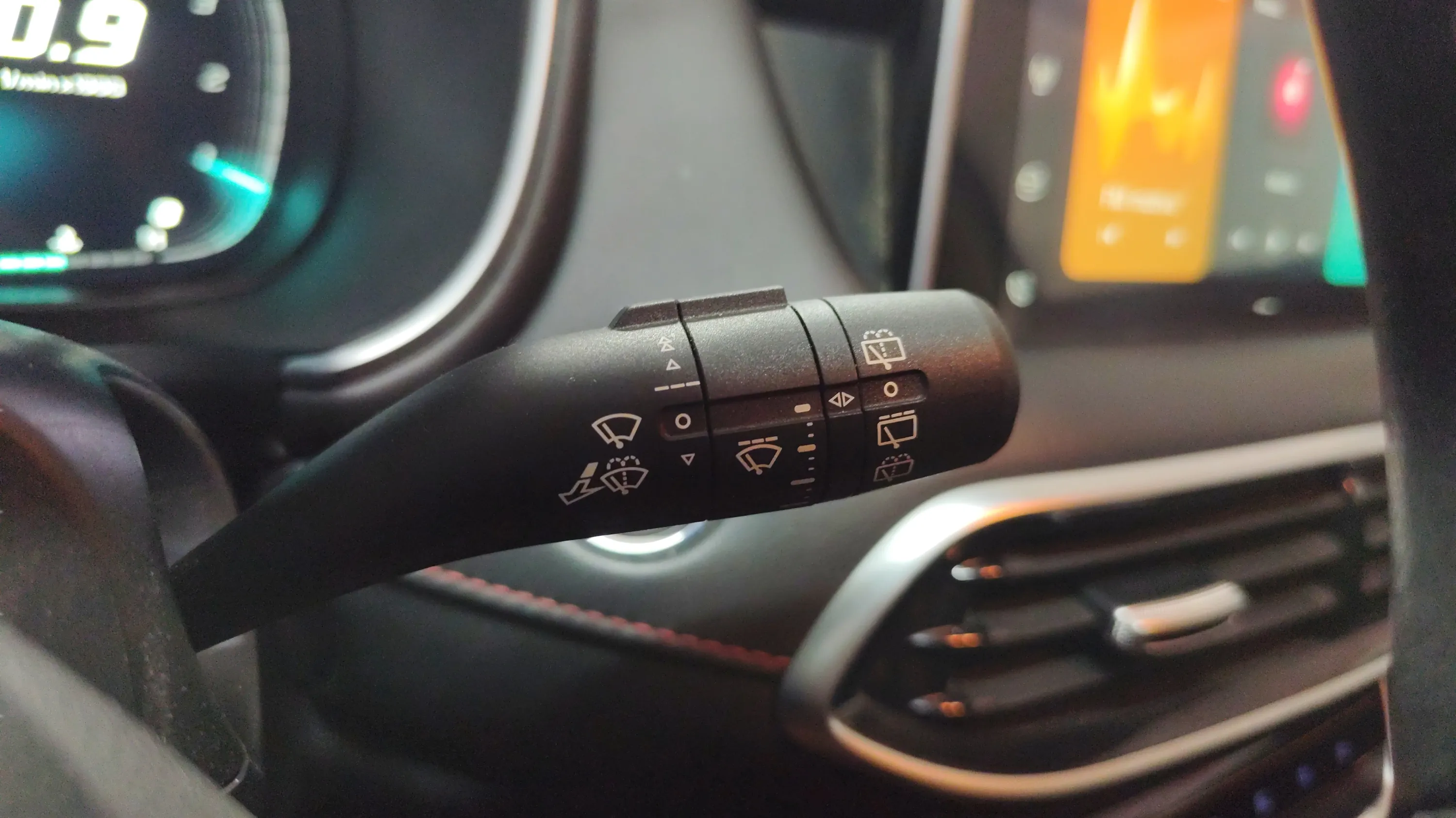 MG HS 1.5 Turbo GDI Comfort - foto 17