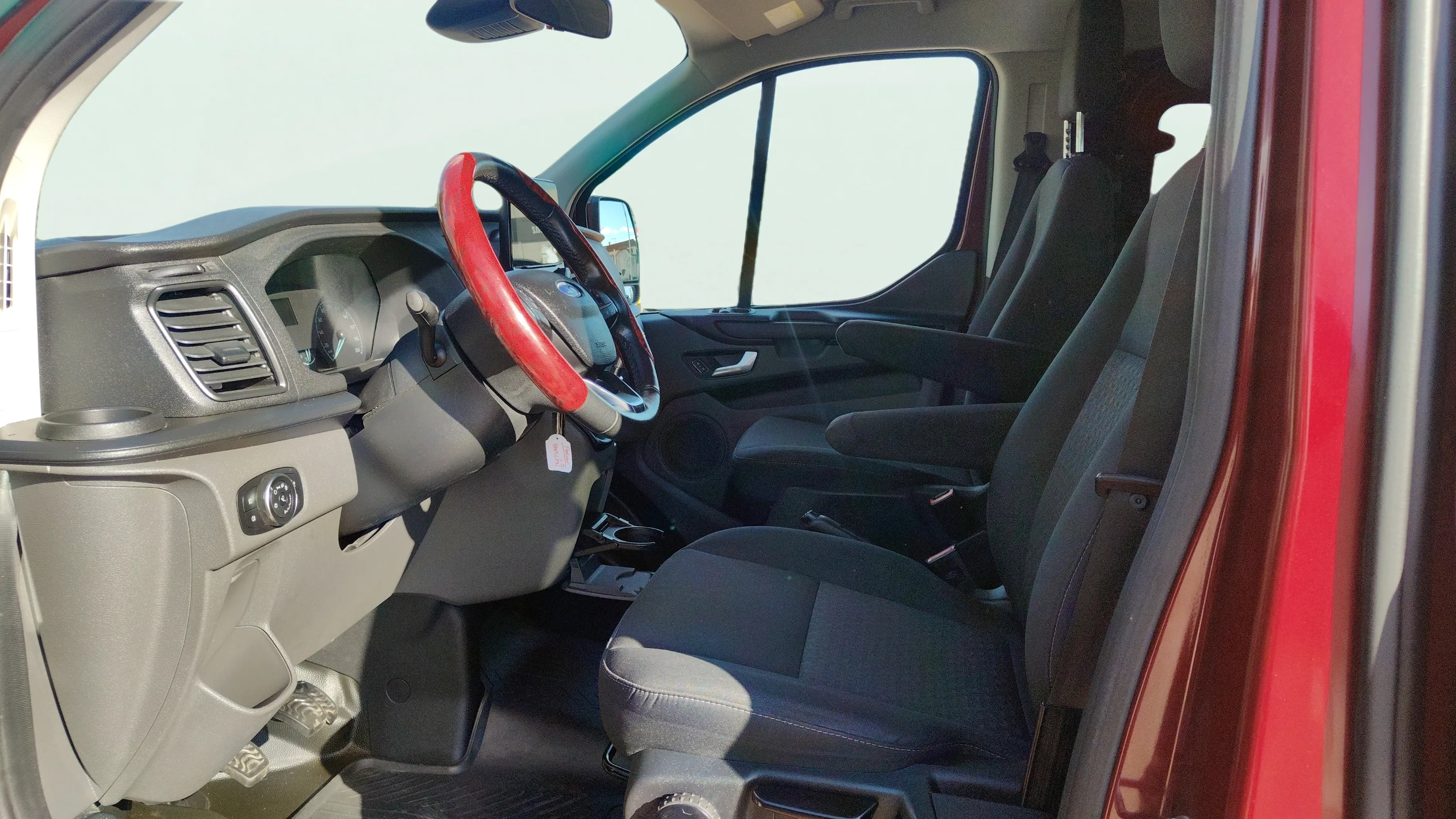 Ford Tourneo Custom 2.0 EcoBoost Hybr L1 Titanium - foto 14