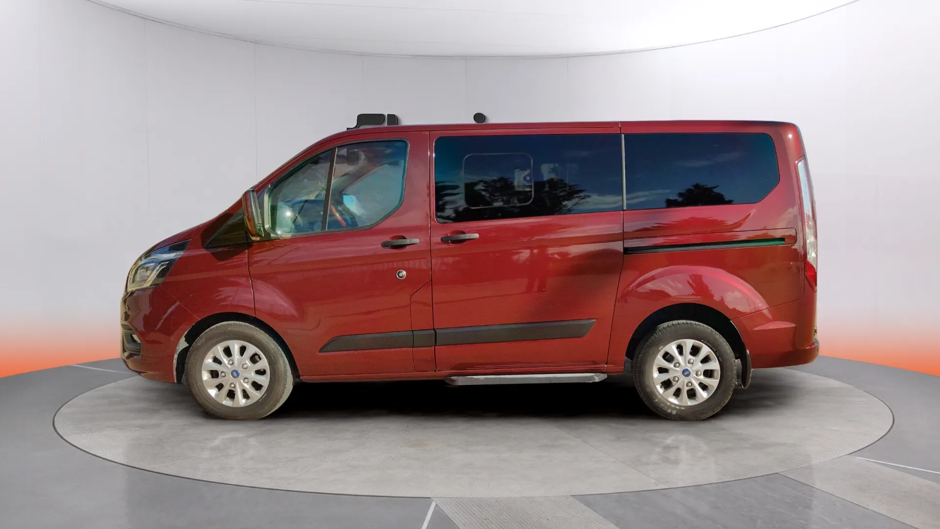 Ford Tourneo Custom 2.0 EcoBoost Hybr L1 Titanium - foto 4