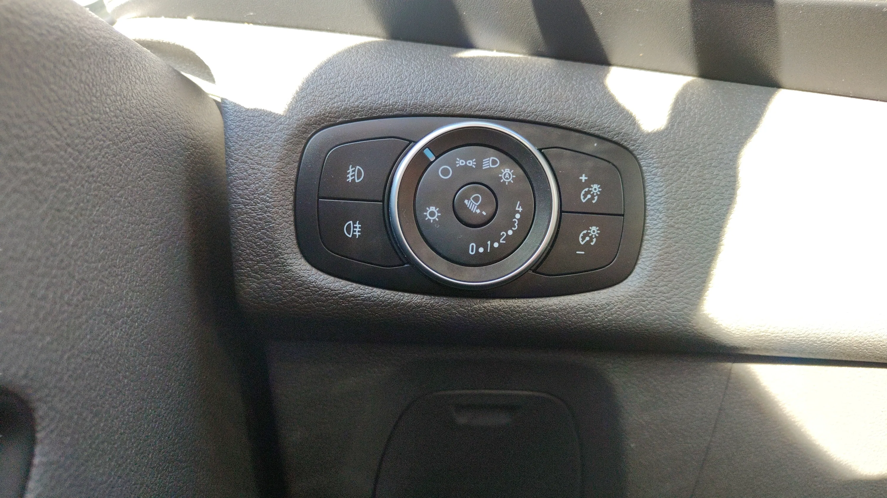 Ford Tourneo Custom 2.0 EcoBoost Hybr L1 Titanium - foto 20
