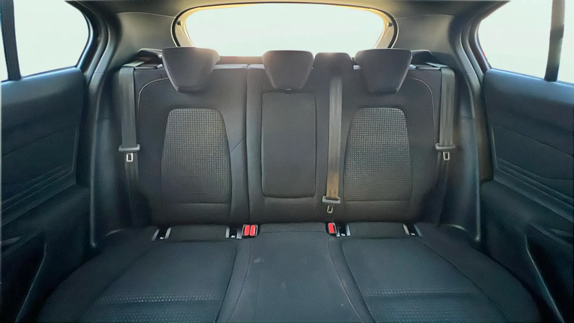 Ford Focus 1.0 EcoBoost MHEV ST-Line Design SIP - foto 16