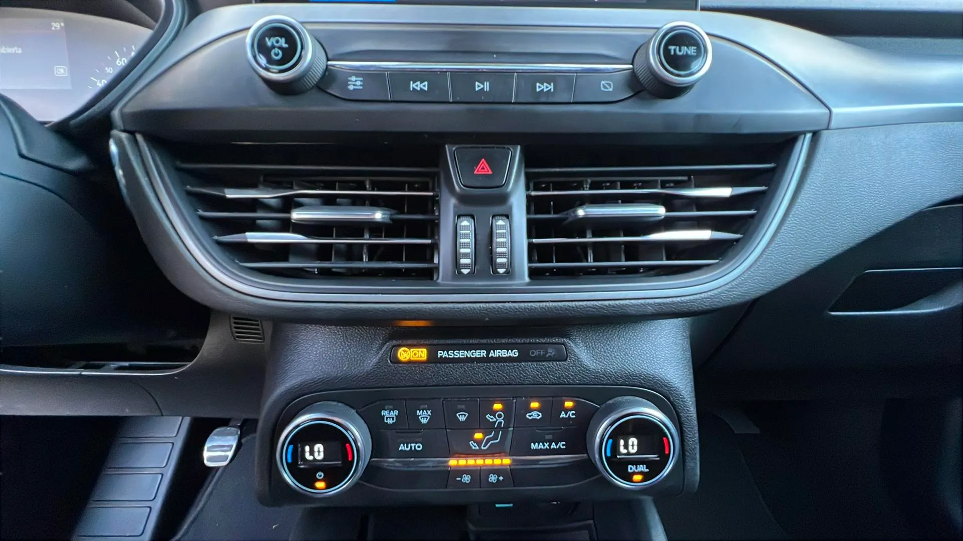 Ford Focus 1.0 EcoBoost MHEV ST-Line Design SIP - foto 13