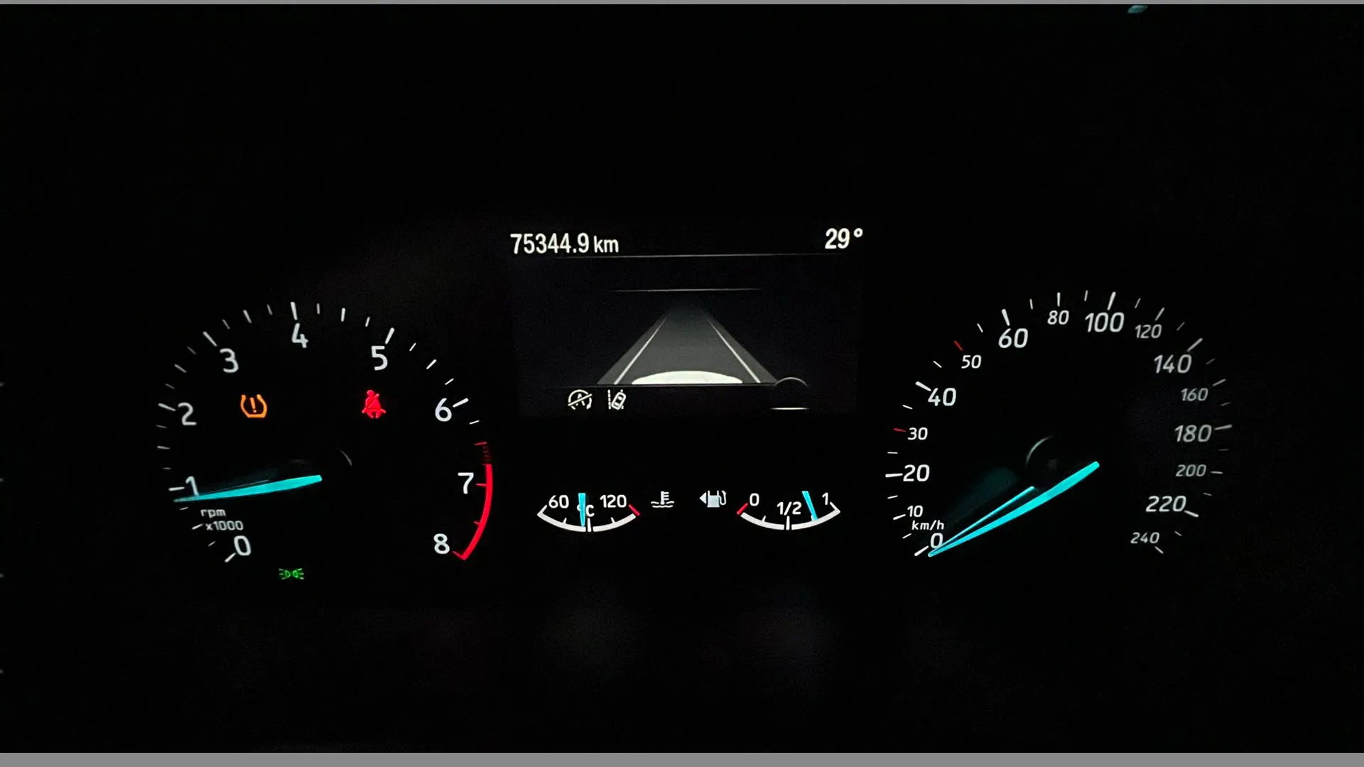 Ford Focus 1.0 EcoBoost MHEV ST-Line Design SIP - foto 12